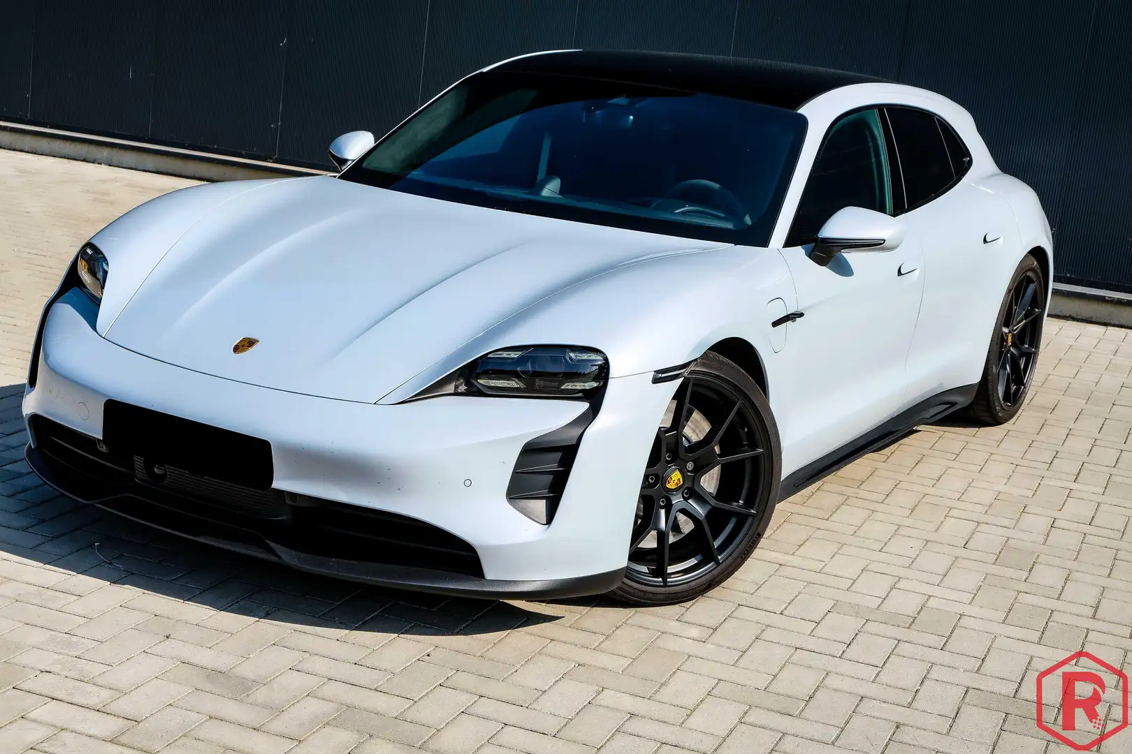 Porsche Taycan Sport Turismo GTS 93.4 kWh BTWwagen BOSE Pano Blanc - 1