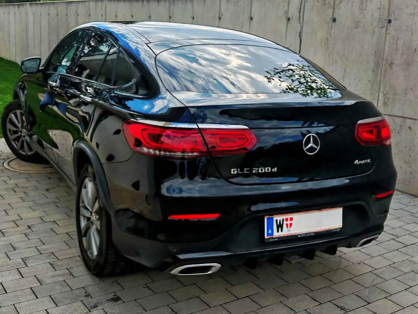 Mercedes-Benz GLC 200 GLC 200 d Coupé 4MATIC Aut. Schwarz - 2