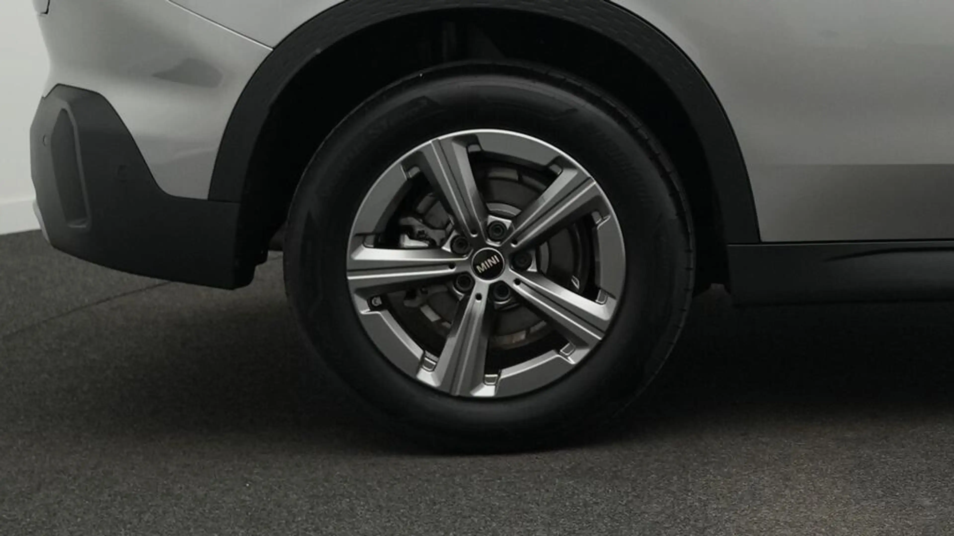 MINI Countryman C Classic Trim — photo 11
