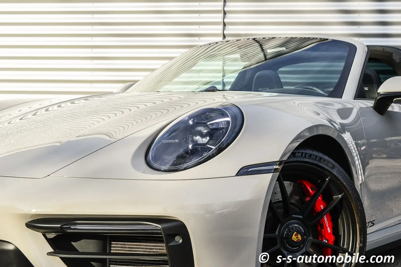 Porsche 992 Targa 4 GTS Matrix HAL Lift Inno Carbon PPF Grijs - 2