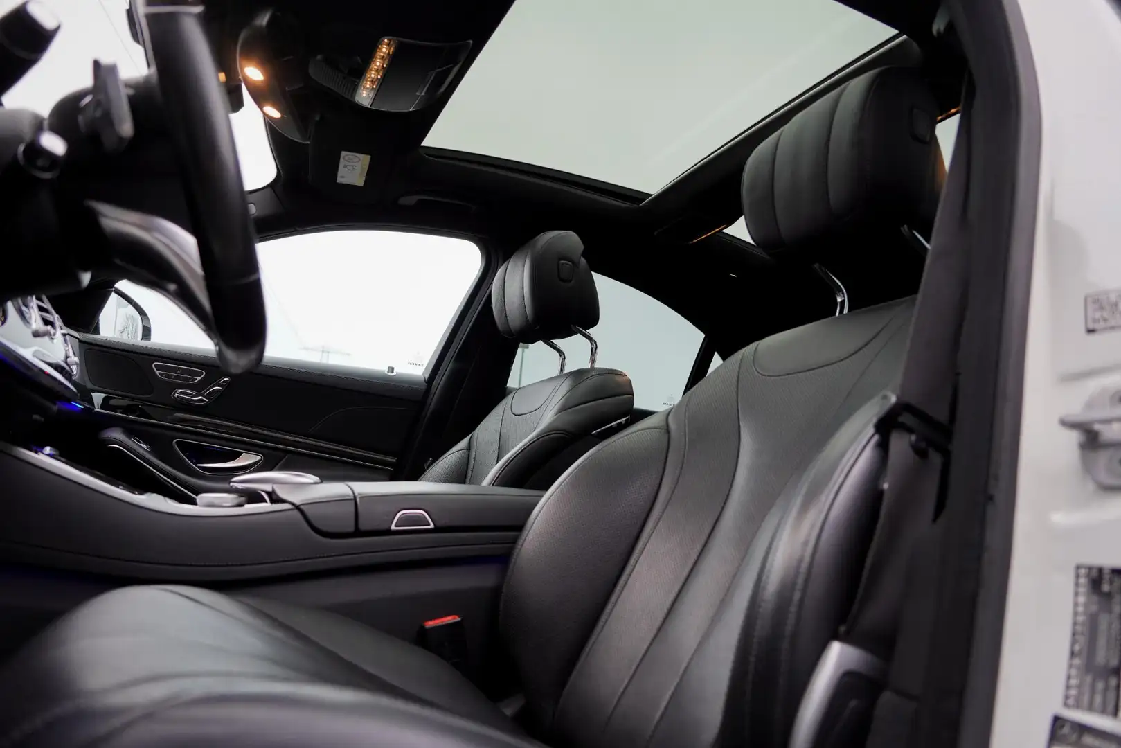 Mercedes-Benz S 400 HYBRID Prestige / AMG / Pano / HUD Alb - 2