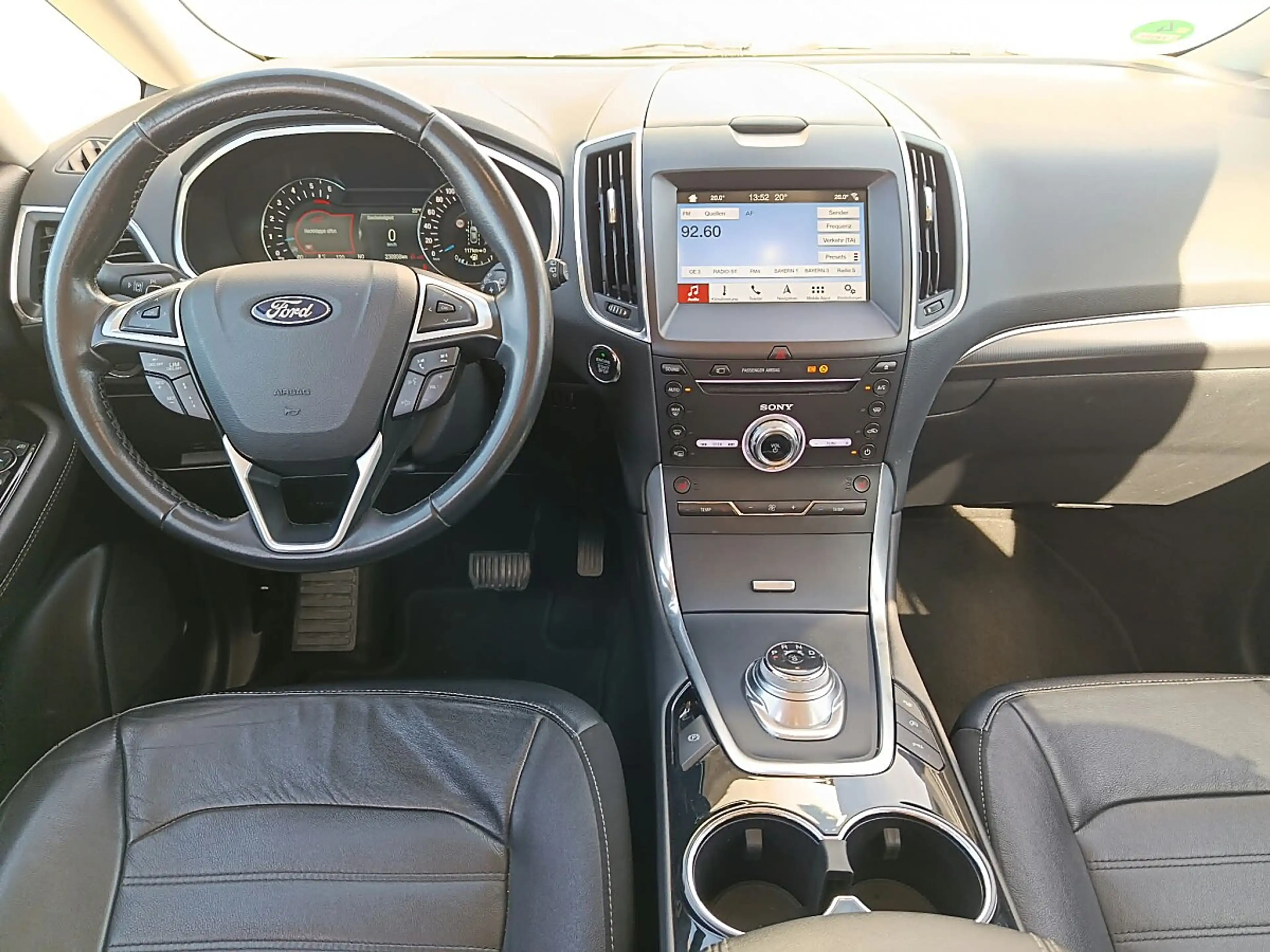Ford Galaxy 2,0 EcoBlue SCR AWD Titanium Aut. — photo 9