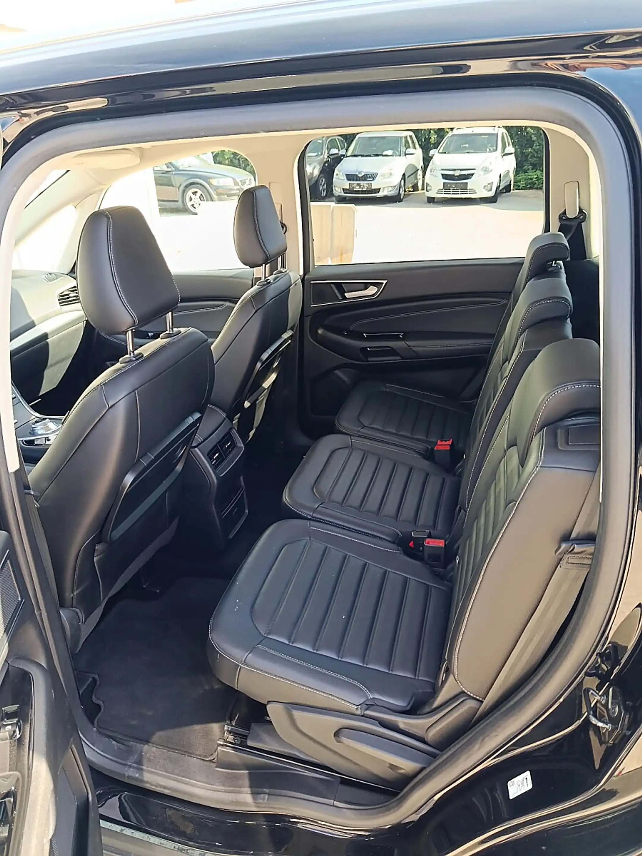 Ford Galaxy 2,0 EcoBlue SCR AWD Titanium Aut. — photo 6
