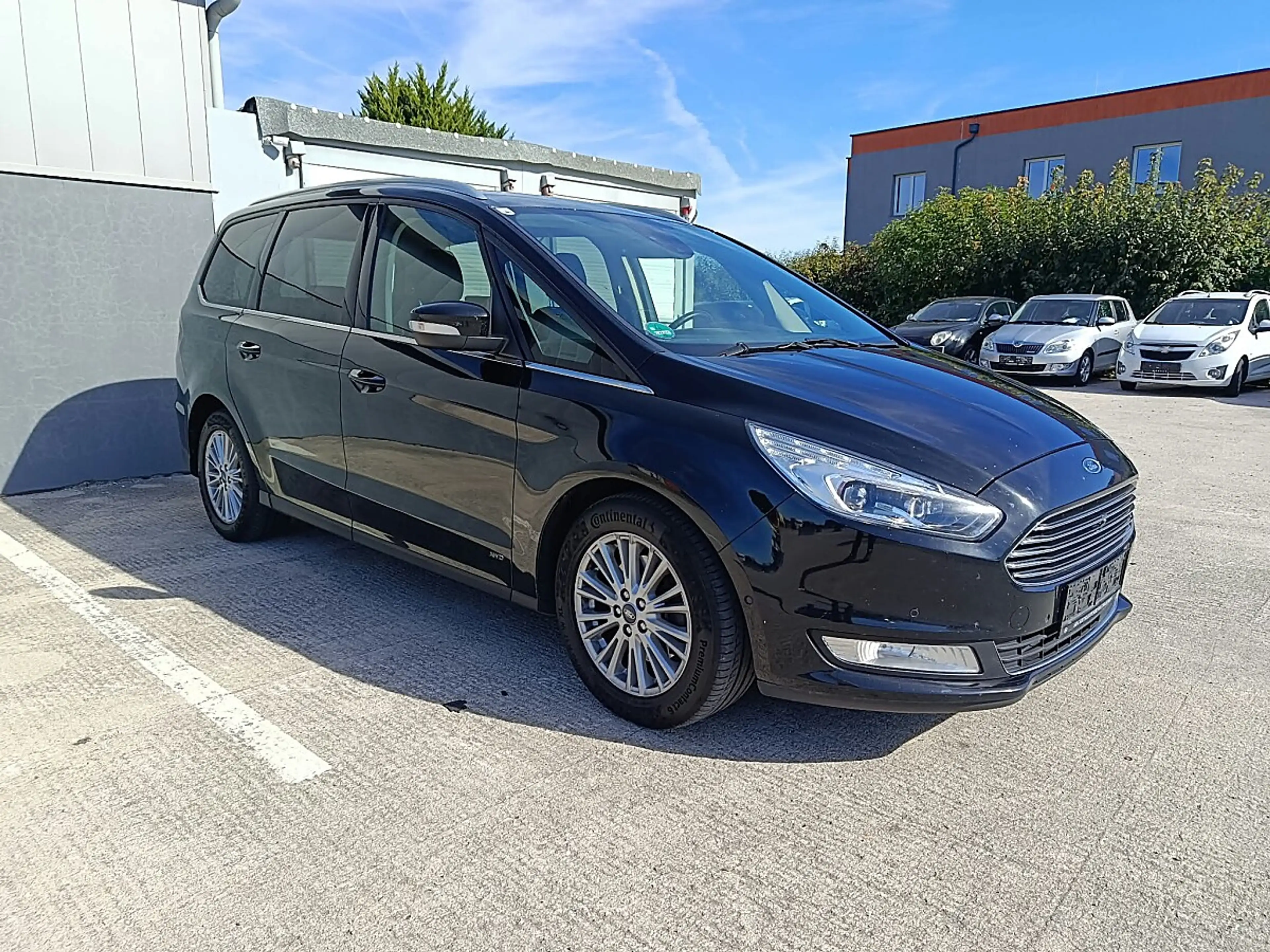 Ford Galaxy 2,0 EcoBlue SCR AWD Titanium Aut. — photo 2