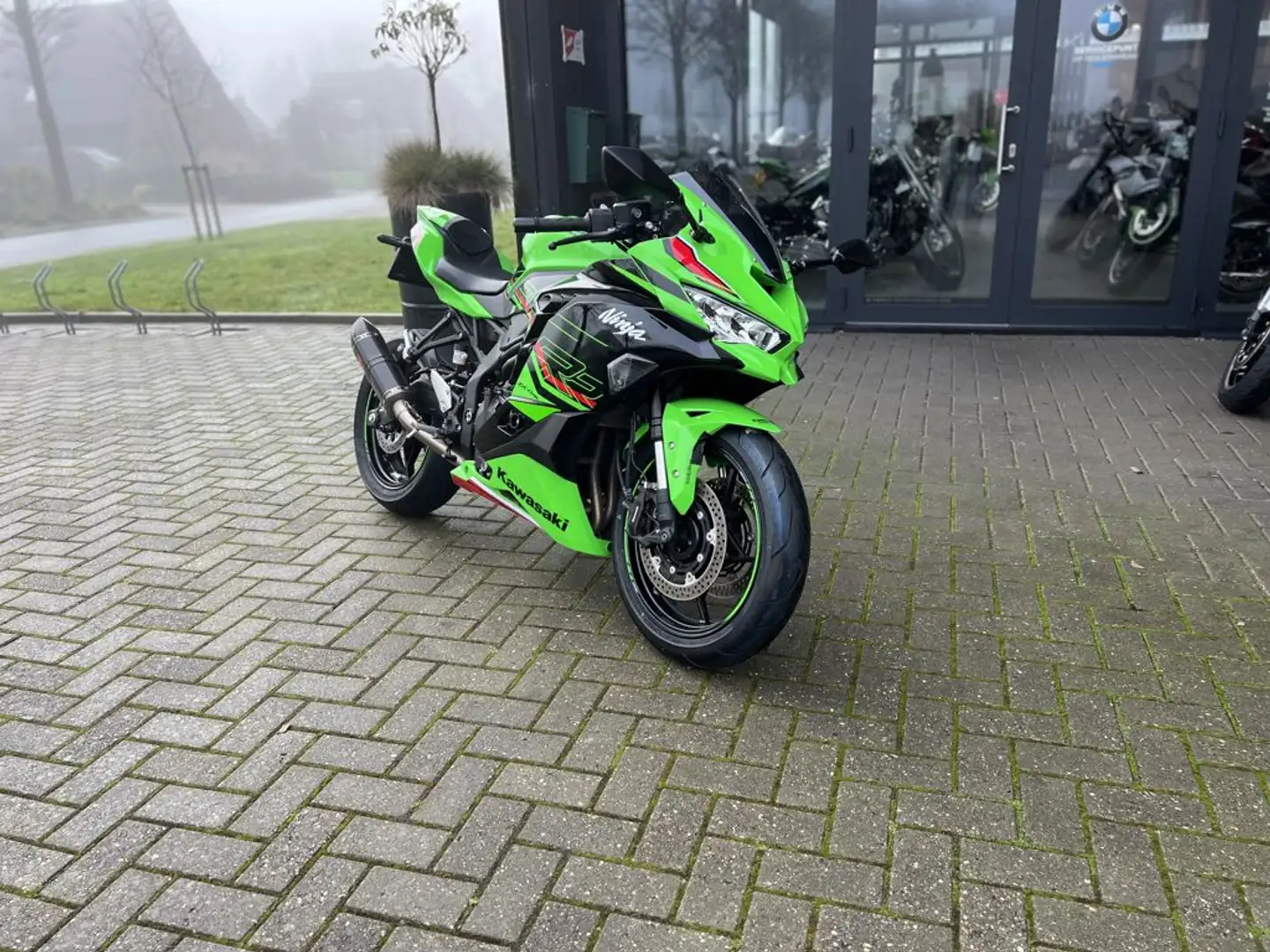 Kawasaki Ninja ZX-4RR - 2