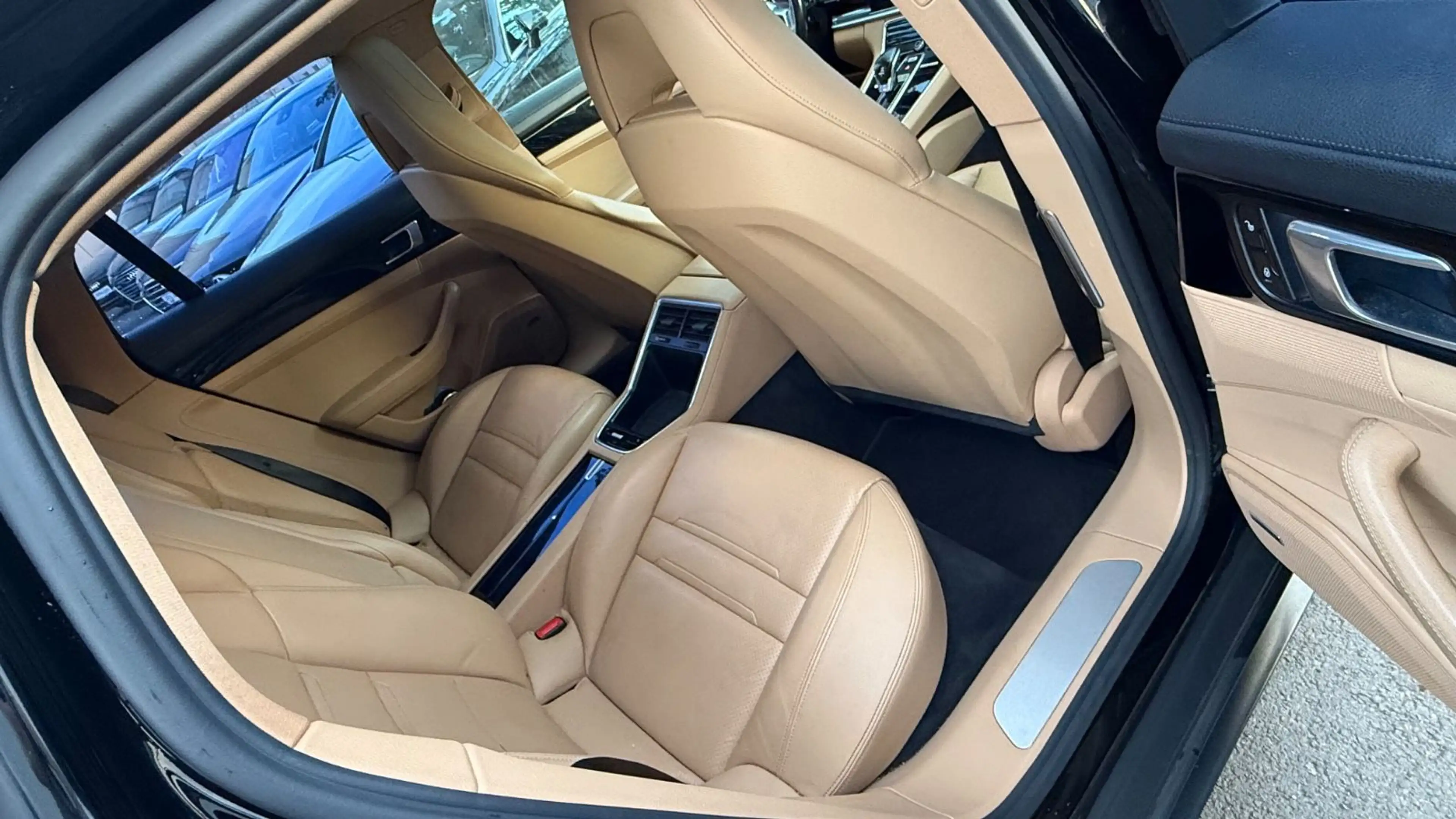 Porsche Panamera 4 S Diesel — photo 9