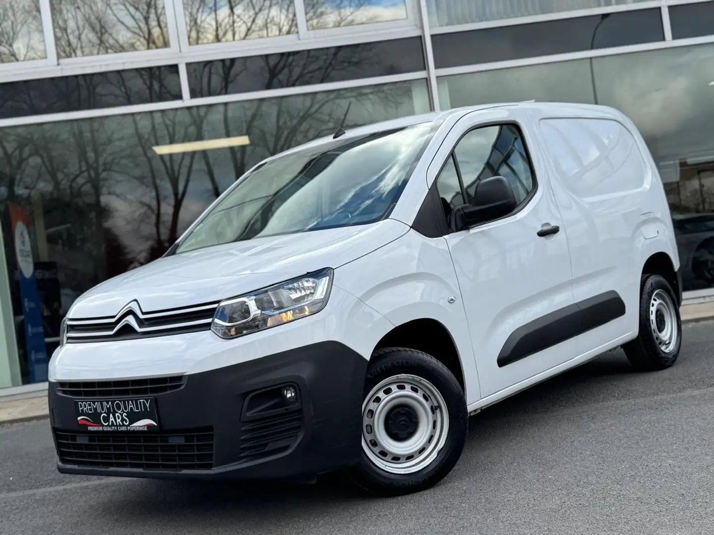Citroen Berlingo 14.008 + BTW / NAVI / DAB+ / PDC / 2ZIT / CARPLAY Blanc - 1