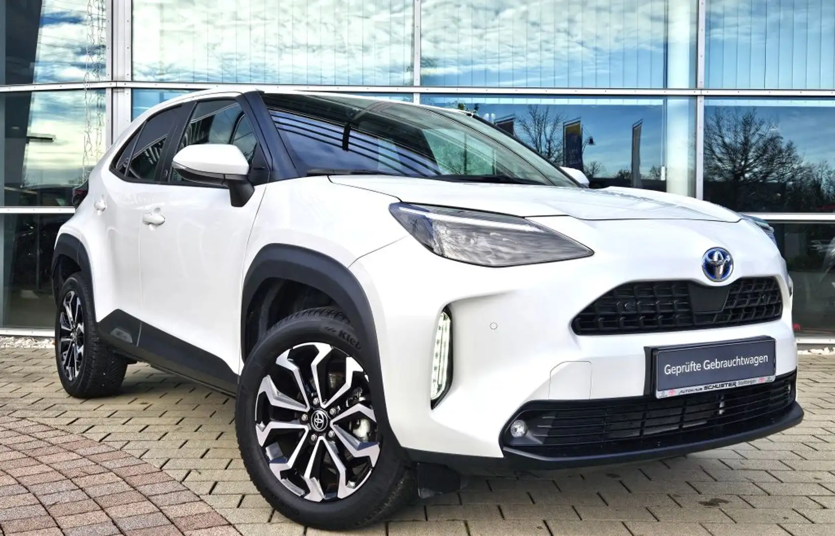 Toyota Yaris Cross Hybrid 1.5 VVT-i Team Deutschland*Allwetterreifen* Blanco - 2