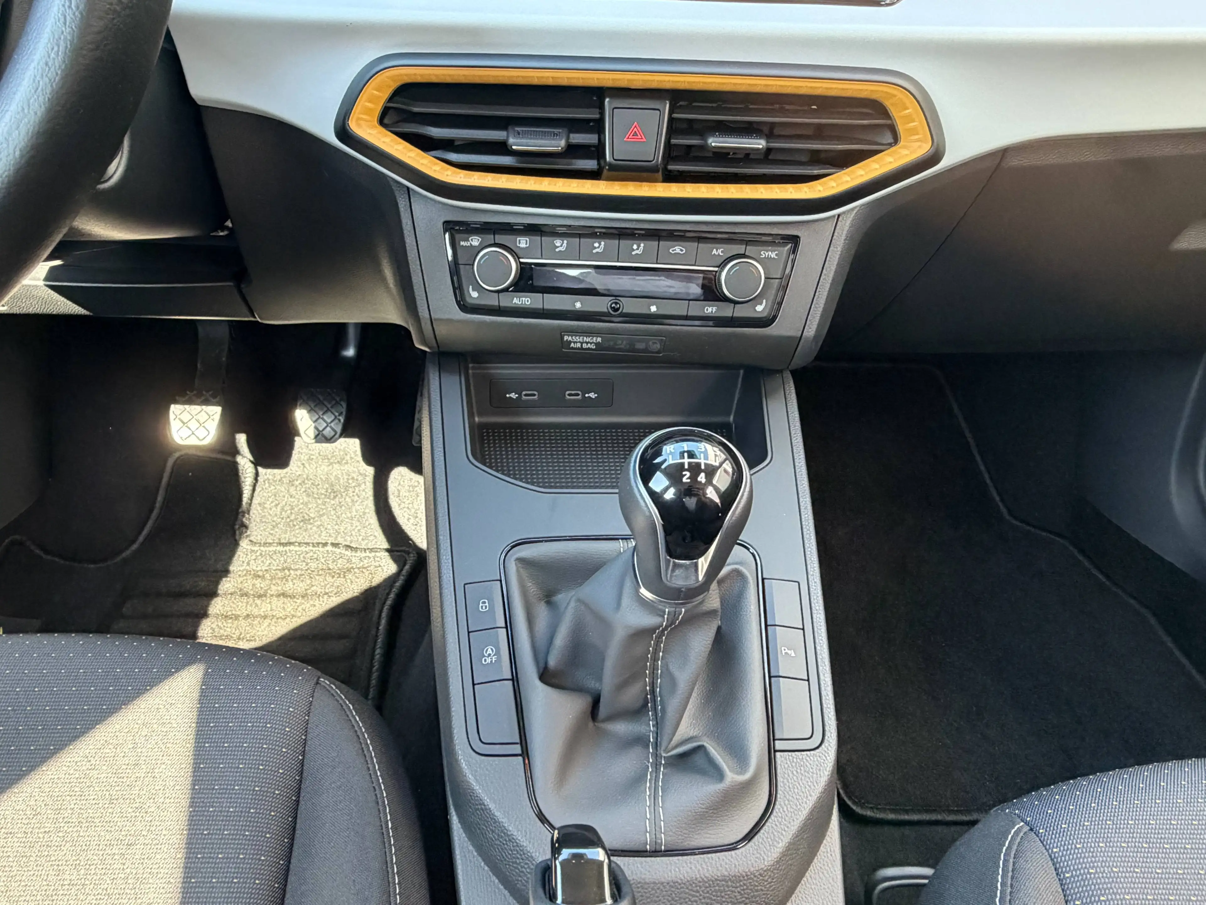 SEAT Ibiza Style Edition — photo 21