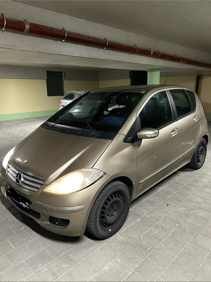 Mercedes-Benz A 200