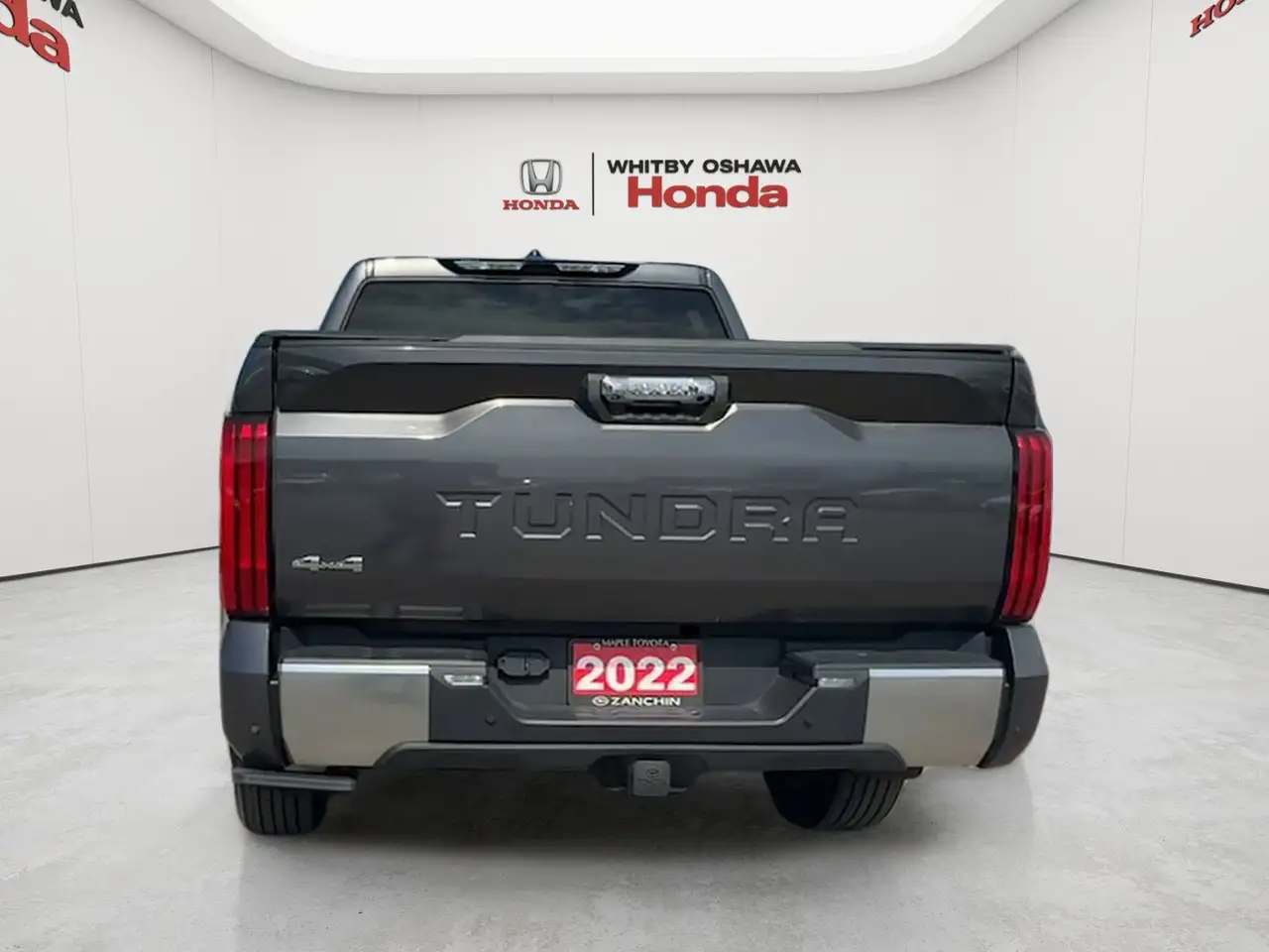 Toyota Tundra снимка Toyota Tundra