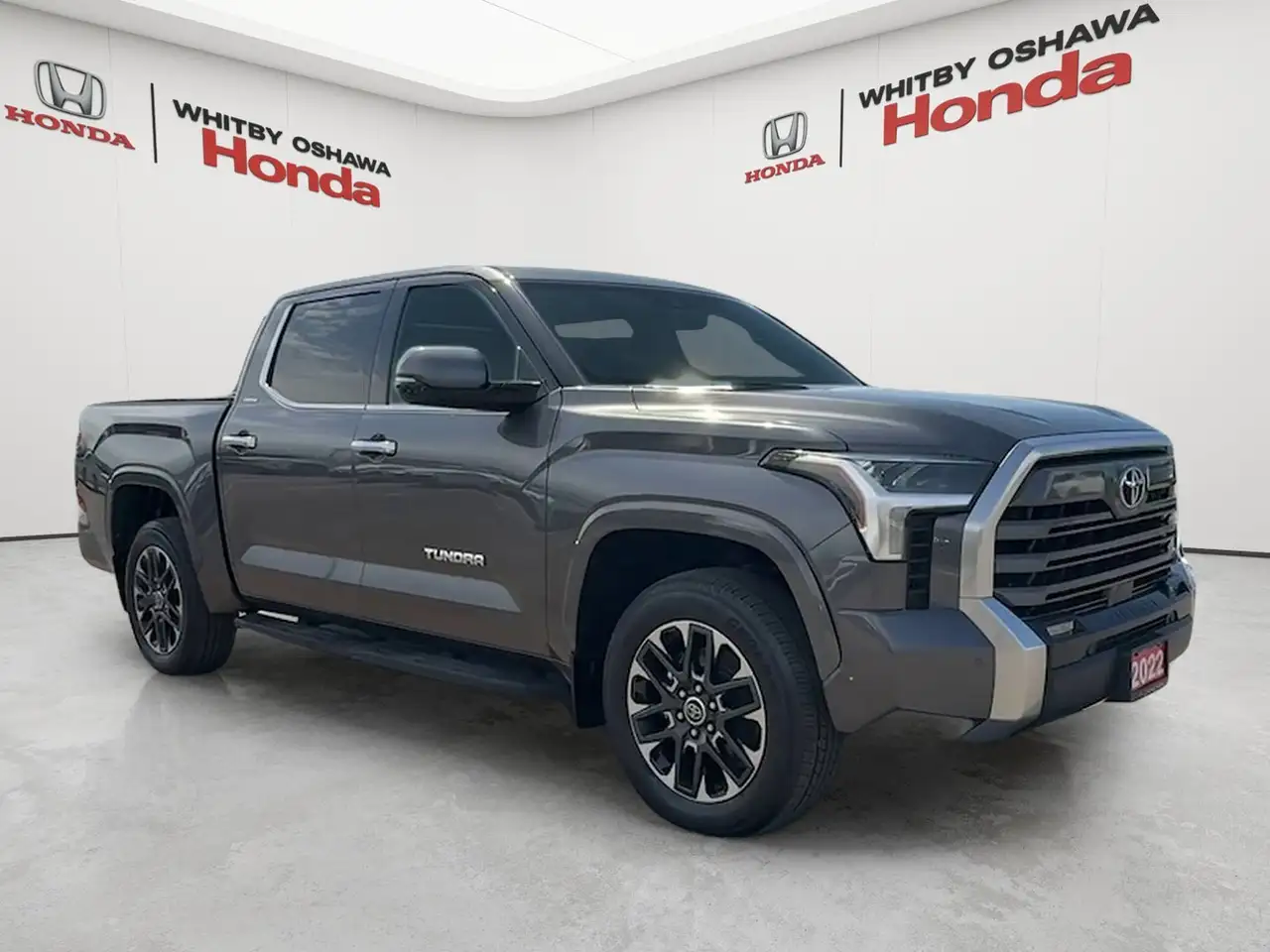 Toyota Tundra снимка Toyota Tundra