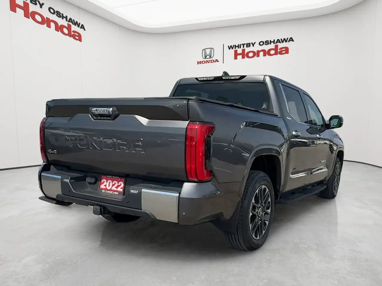 Toyota Tundra снимка Toyota Tundra