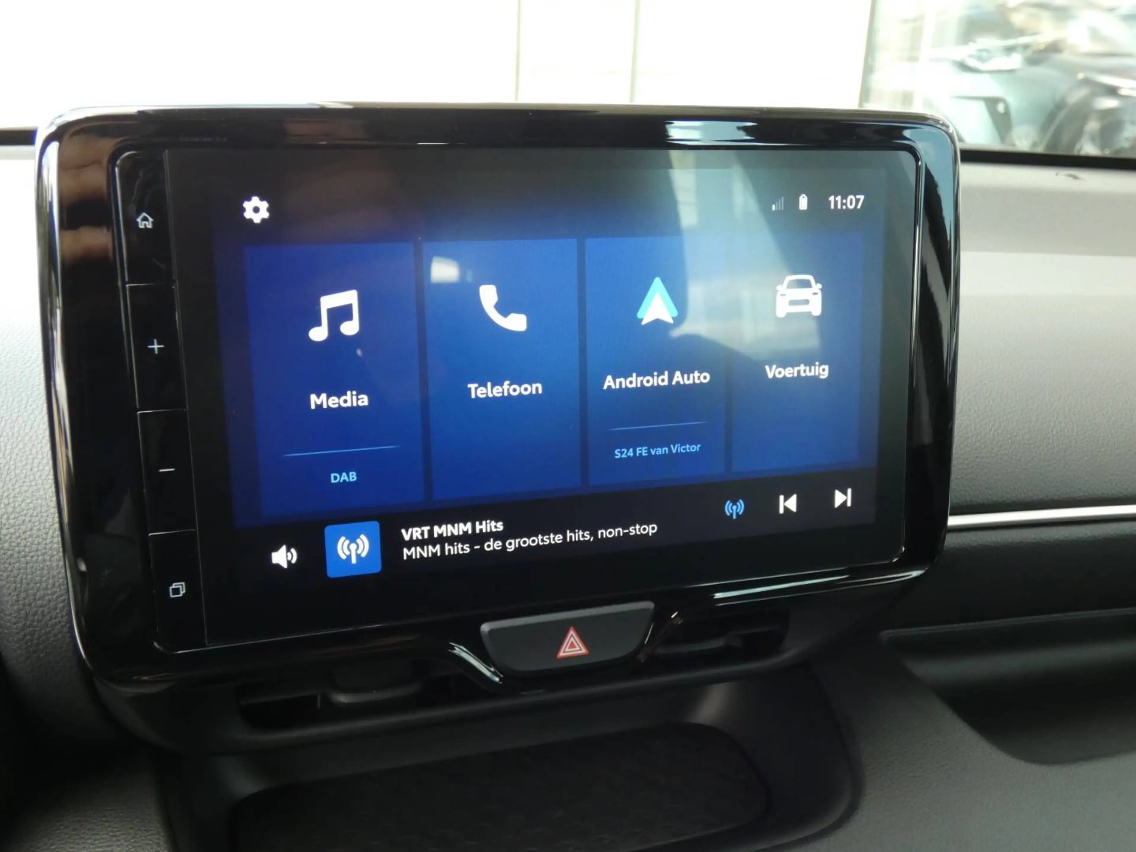 Toyota Yaris Hybrid Dynamic +Apple carplay +Android auto +Parkeercamera +Lichtmetalen velgen +Mistlampen voor *2024* — photo 14