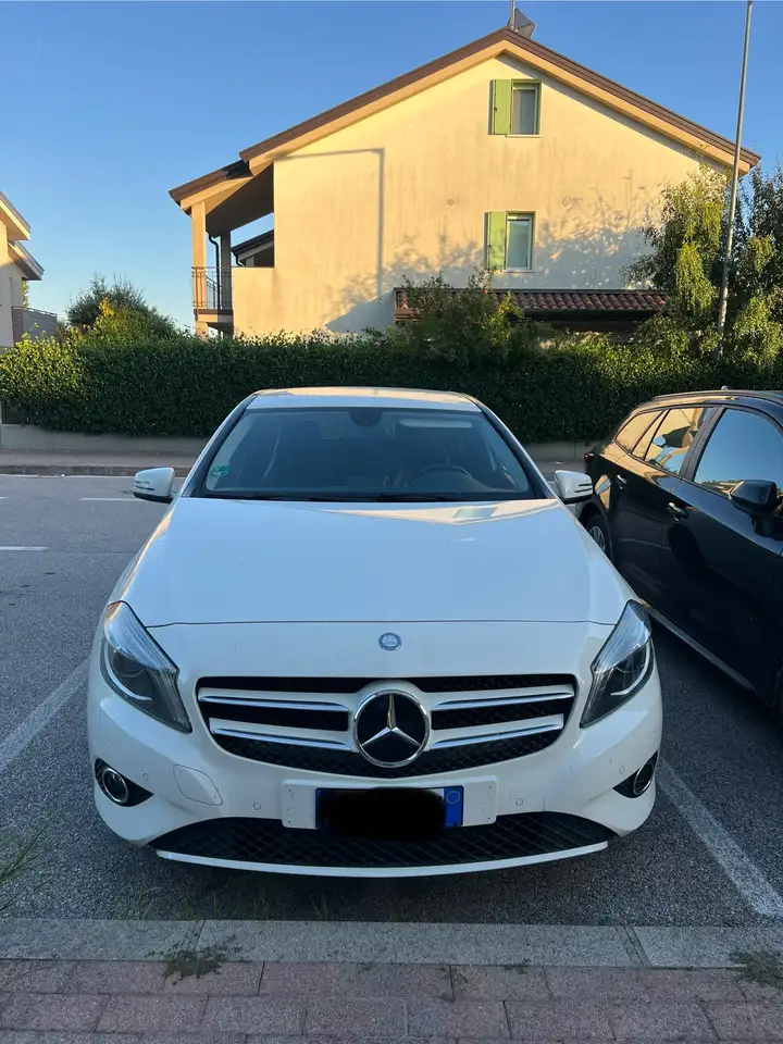 Mercedes-Benz A 180