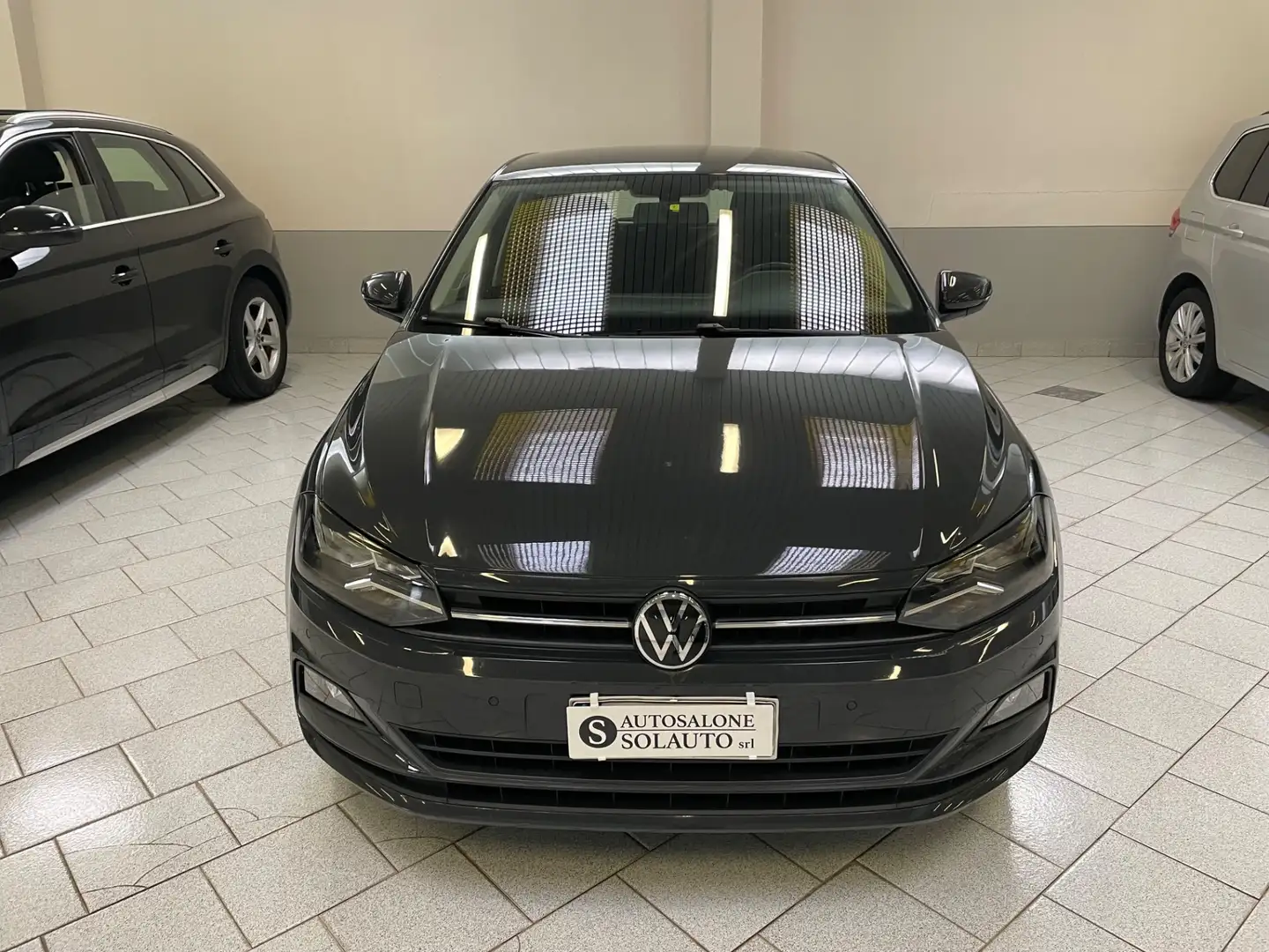 Volkswagen Polo Polo 1.0 TSI 5p. Comfortline BlueMotion Technology Grau - 2