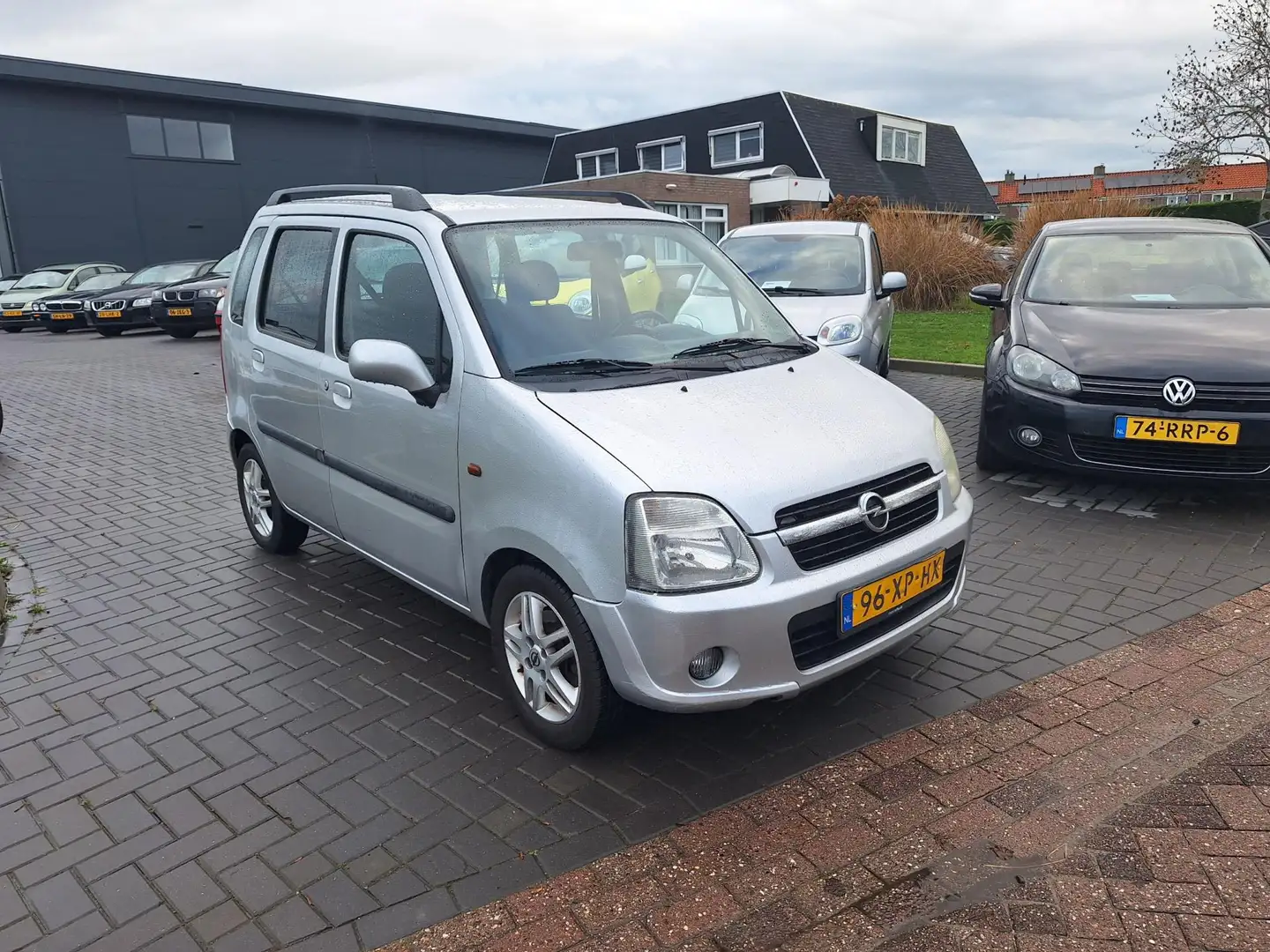 Opel Agila 1.2-16V Maxx / 101.749 km! / APK november 2026 Grau - 2