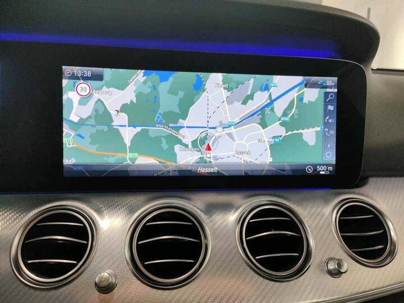 Mercedes-Benz E 200 d Berline Avantgarde *LED-NAVI-CUIR/TISSU SPORT* — photo 7