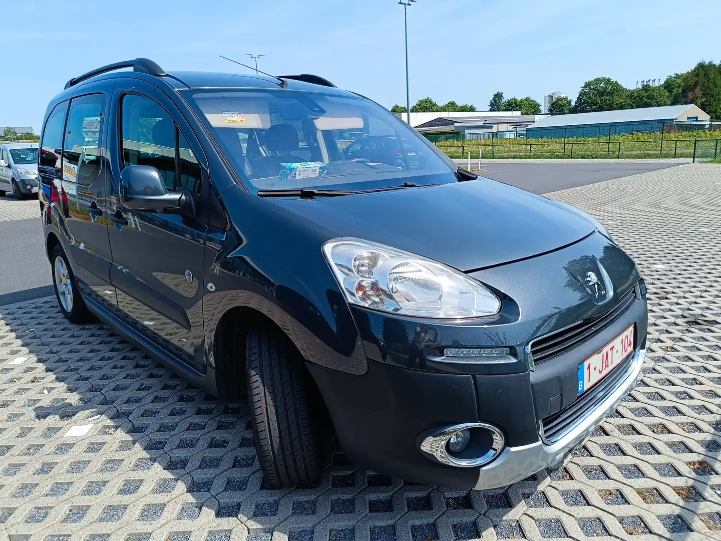 Peugeot Partner Partner 1.6 HDi 115 L1 Komfort Gris - 2