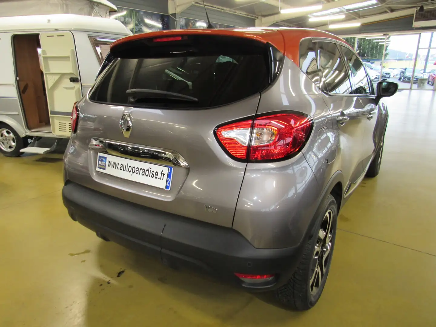Renault Captur 1.2 TCE 120 INTENS EDC Gris - 2