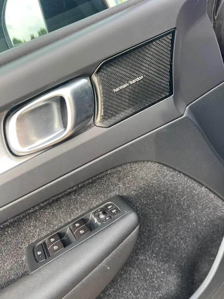 Volvo XC40 2.0 D3 Momentum Pro, миниатюра 11