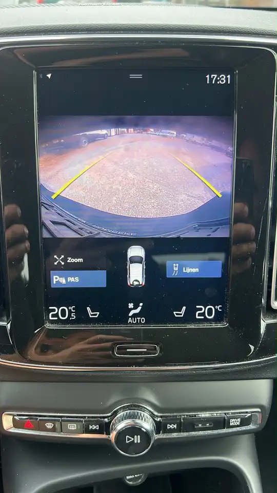 Volvo XC40 2.0 D3 Momentum Pro, миниатюра 15