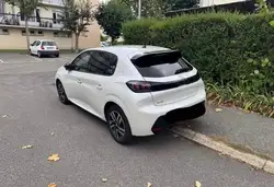 Peugeot 208 PureTech 100 S