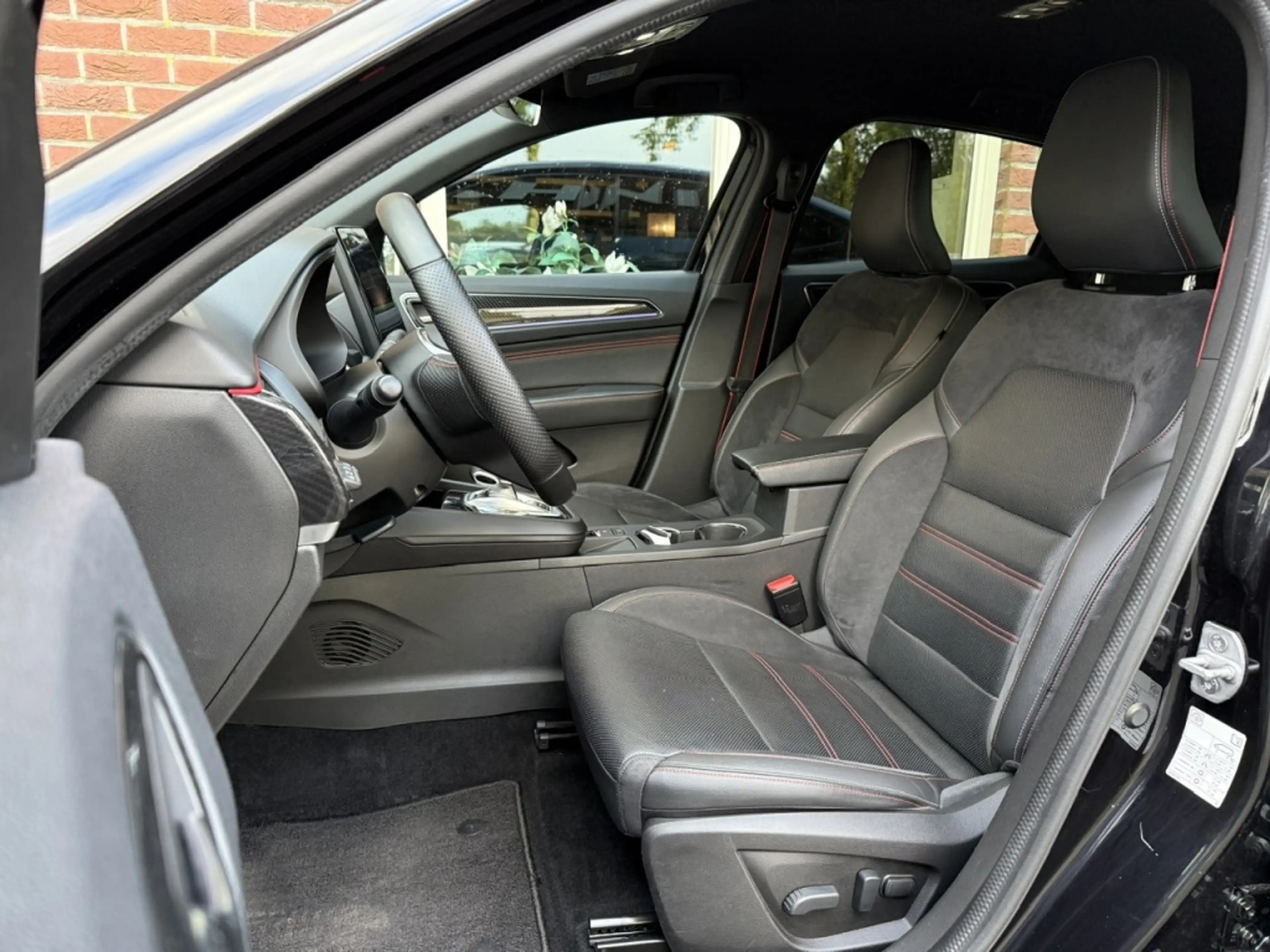 Renault Arkana 1.6 E-T H 145 RSLine CAMERA / GROOT.NAVI / SPORTST — photo 4