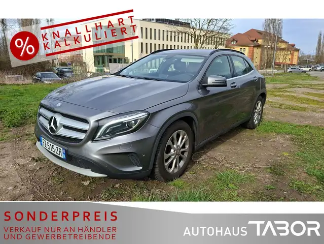 Mercedes-Benz GLA 200 200 7G-DCT Style Bi-Xen AHK ParkAss SHZ Lich