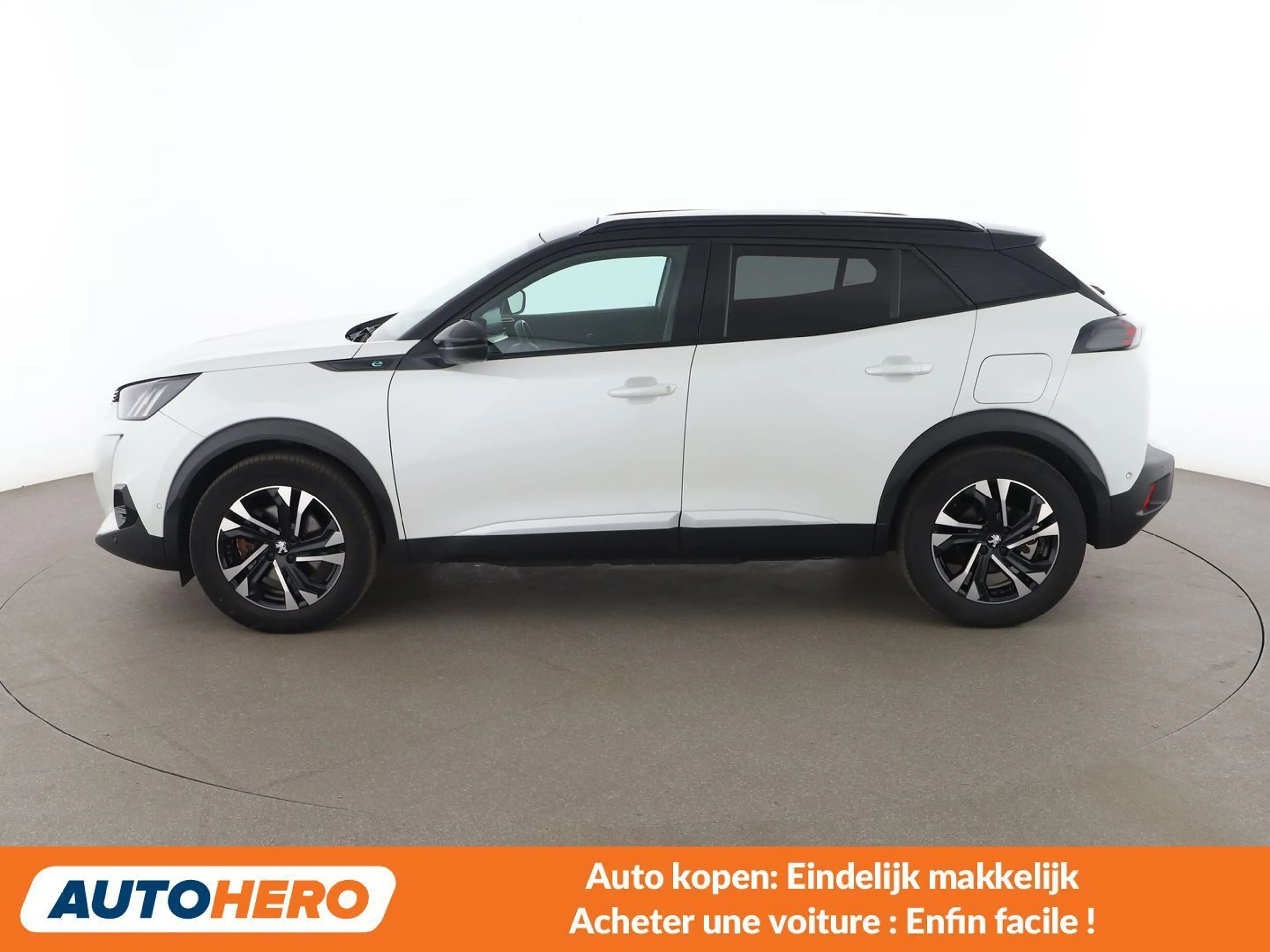 Peugeot e-2008 electric drive 100 kW e GT — photo 3