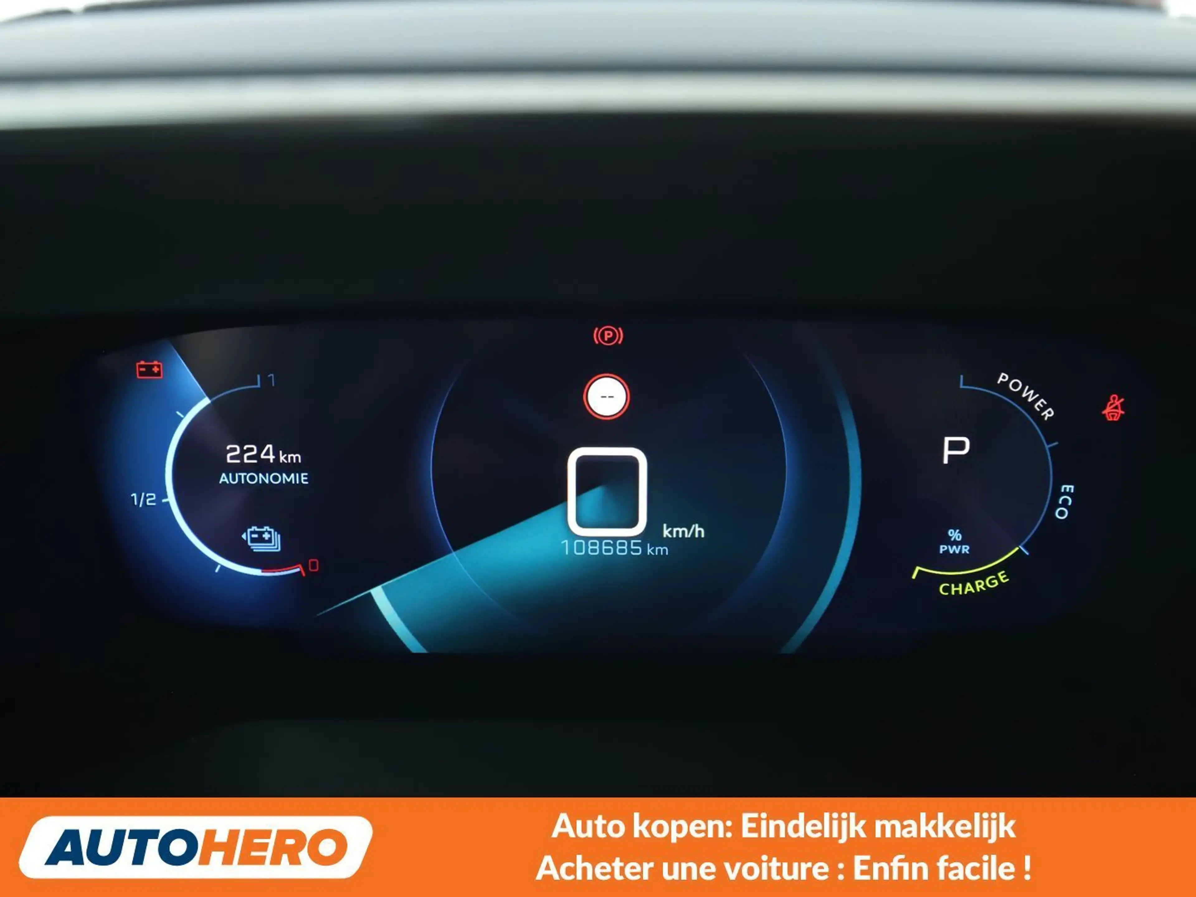 Peugeot e-2008 electric drive 100 kW e GT — photo 6