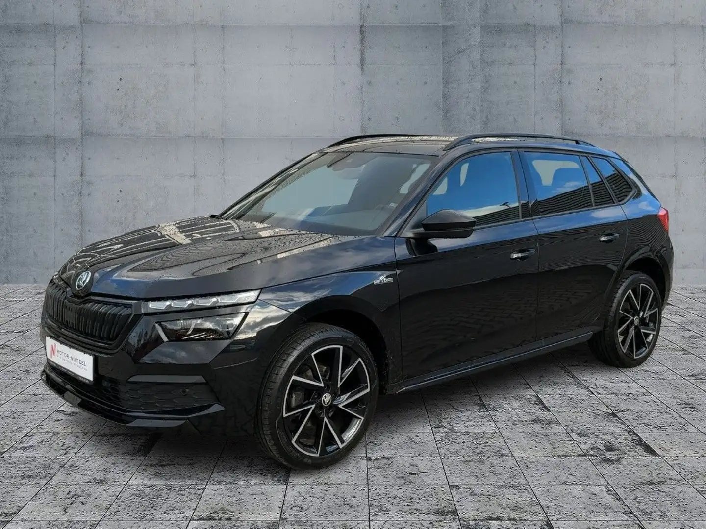 Skoda Kamiq 1.0 TSI DSG MONTE CARLO LED+APP+PANO+SHZ Schwarz - 2