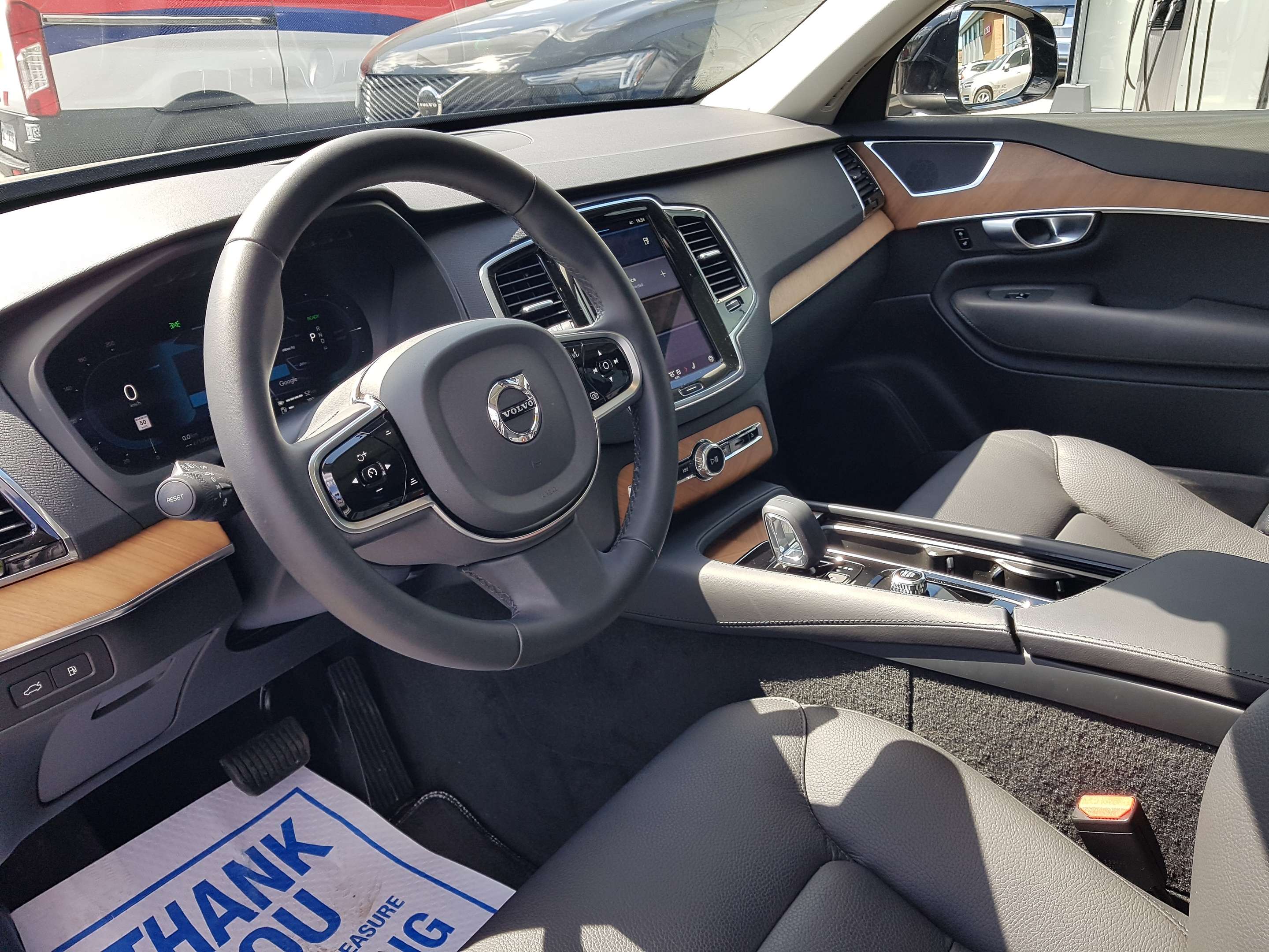 2024 Volvo XC90 T8 eAWD PHEV Plus Bright Theme 7-Seater thumb 43