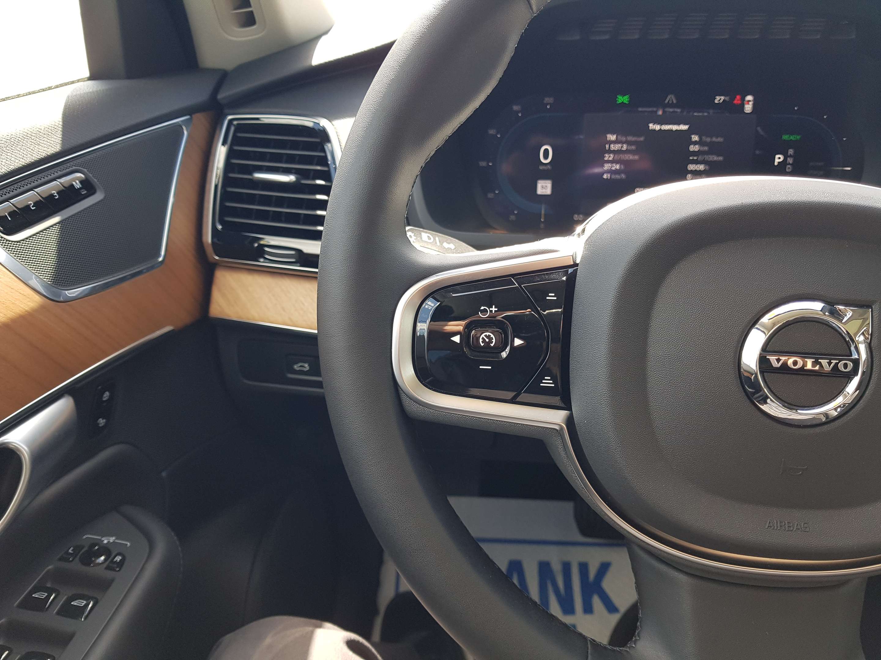 2024 Volvo XC90 T8 eAWD PHEV Plus Bright Theme 7-Seater thumb 49