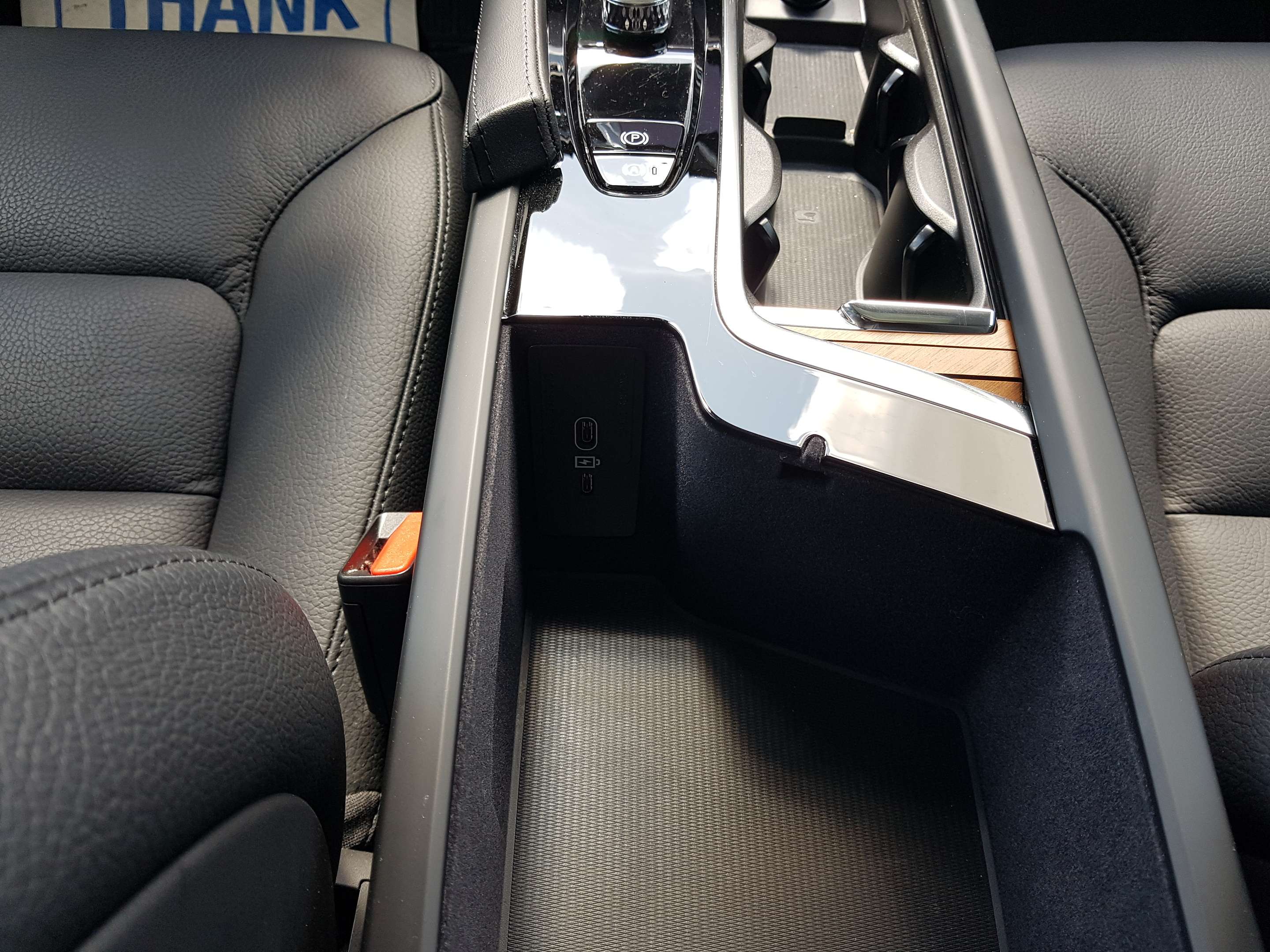 2024 Volvo XC90 T8 eAWD PHEV Plus Bright Theme 7-Seater thumb 30
