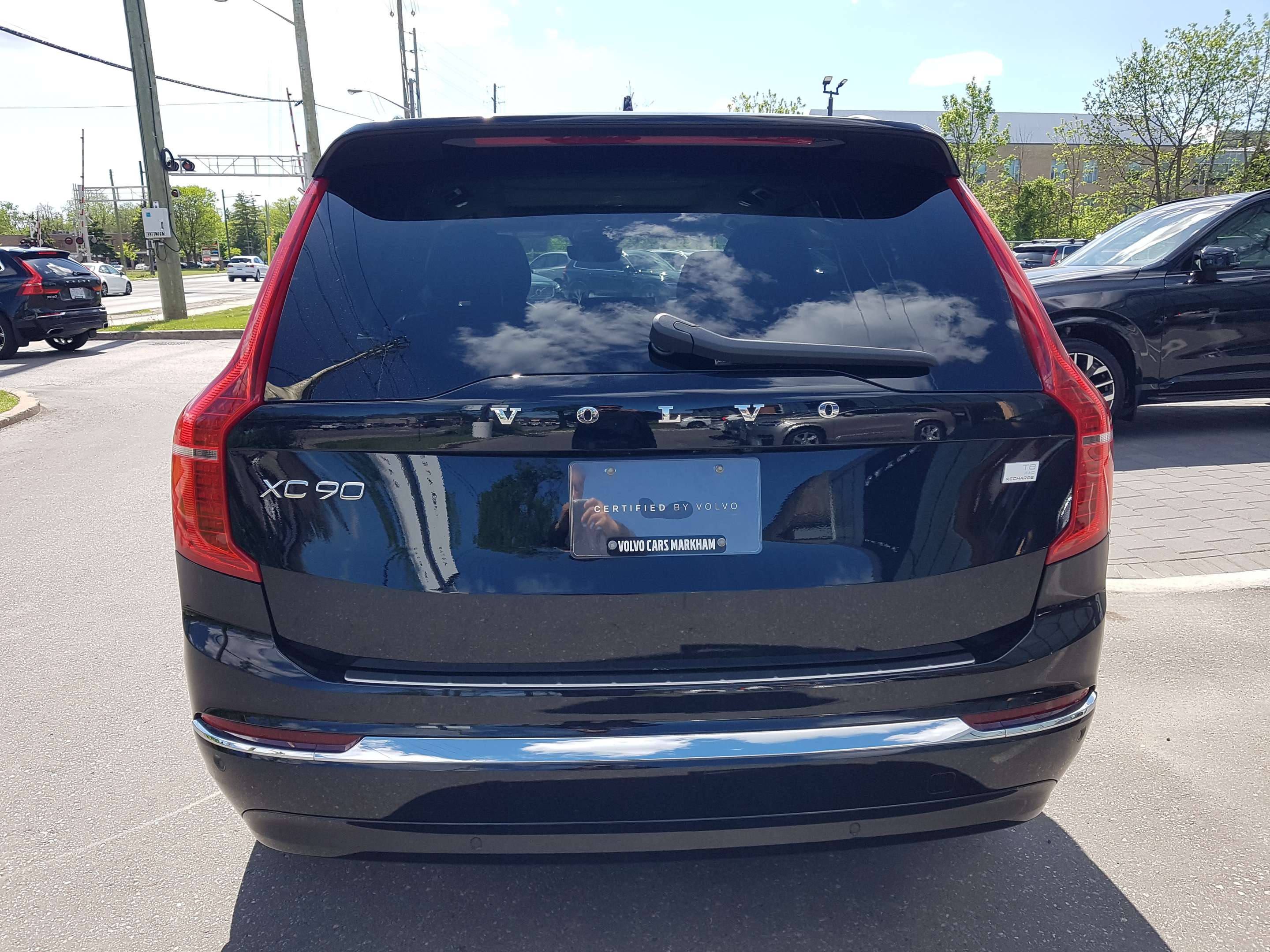 2024 Volvo XC90 T8 eAWD PHEV Plus Bright Theme 7-Seater thumb 7