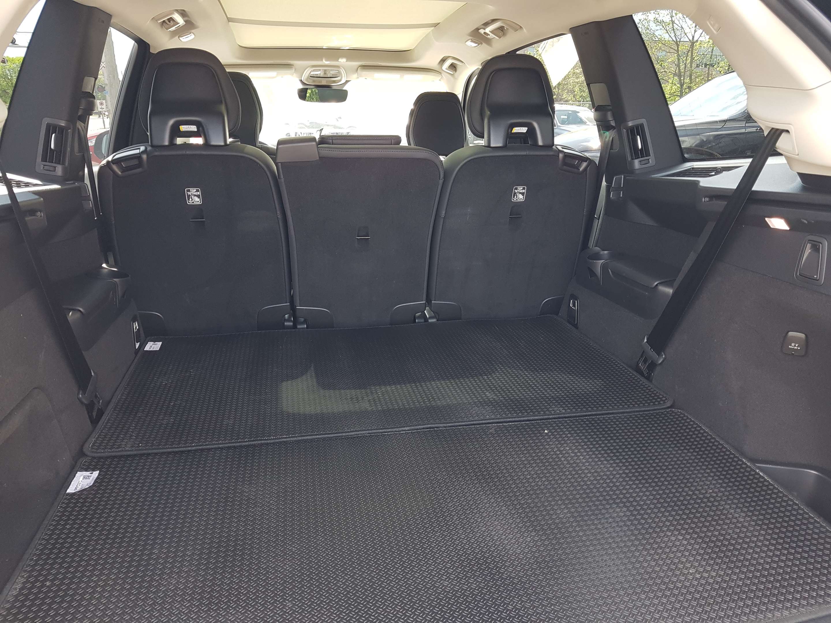 2024 Volvo XC90 T8 eAWD PHEV Plus Bright Theme 7-Seater thumb 14