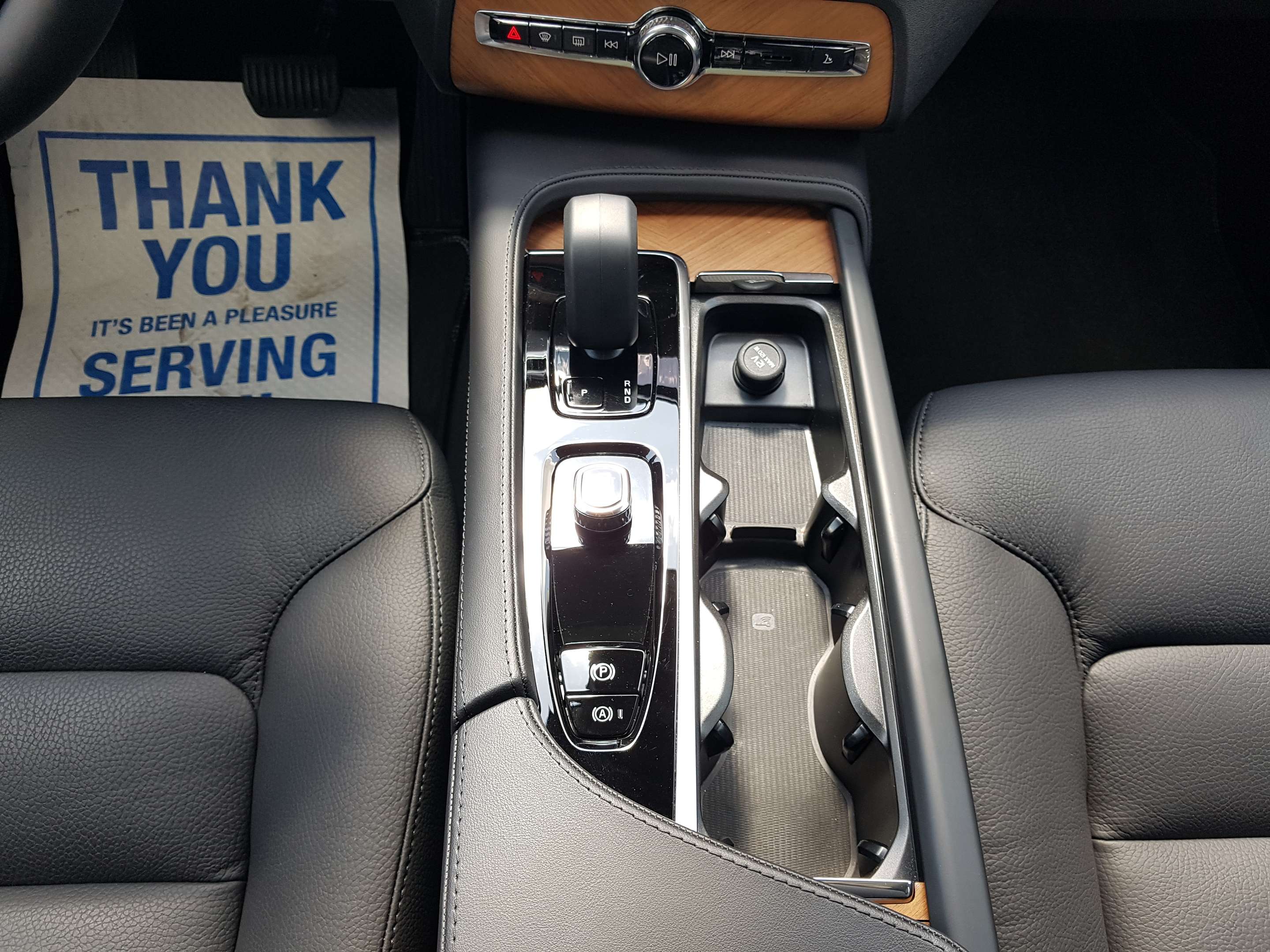 2024 Volvo XC90 T8 eAWD PHEV Plus Bright Theme 7-Seater thumb 29