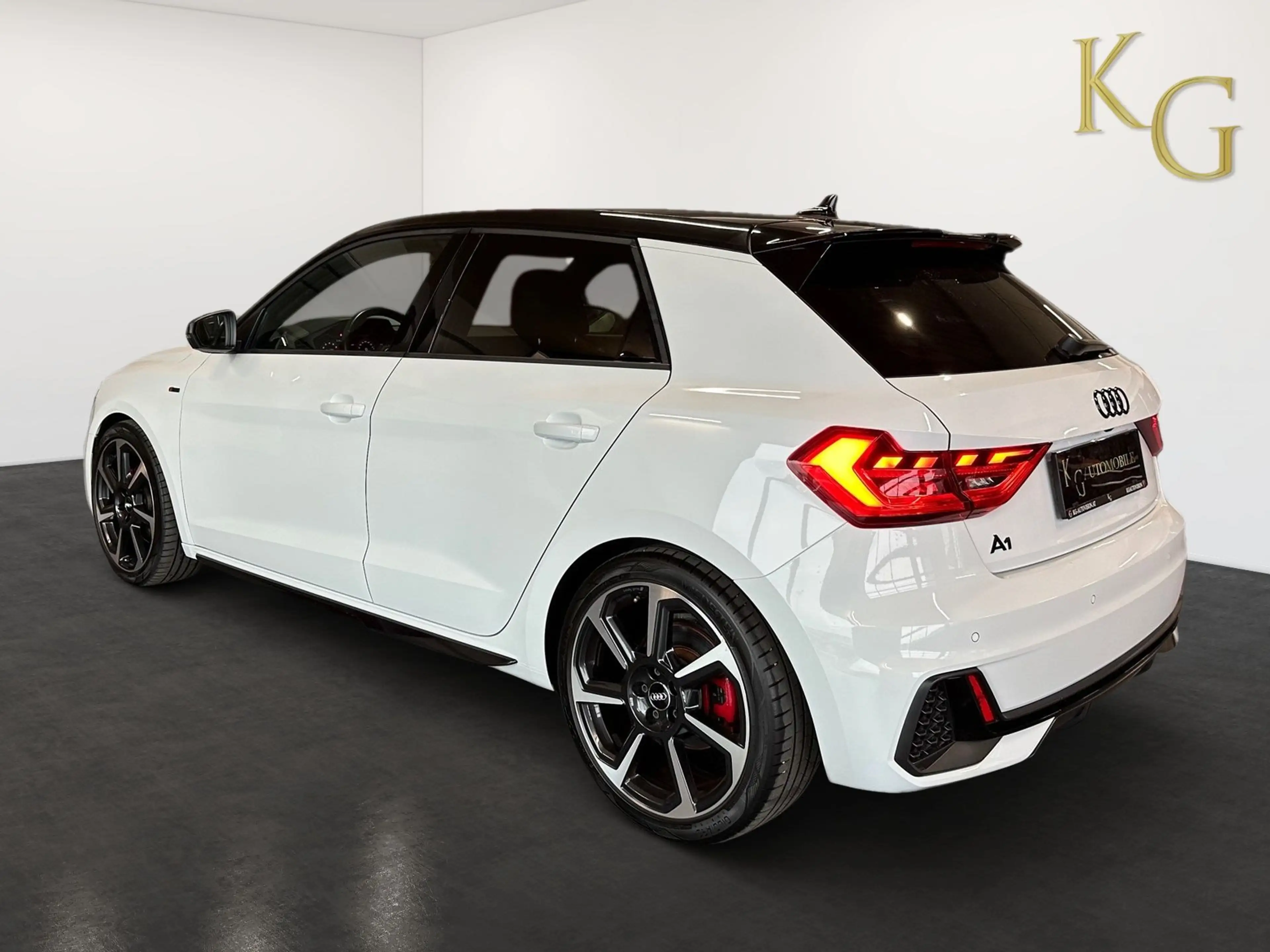 Audi A1 30 TFSI 3x S-line  ab ca. 163€ monatlich — photo 5