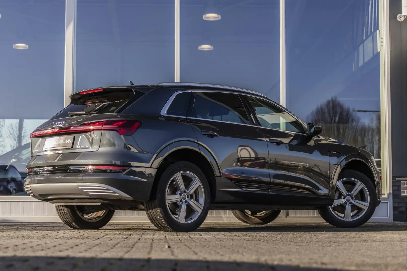 Audi e-tron e-tron 50 quattro Launch edition 71 kWh | NL Auto Gris - 2
