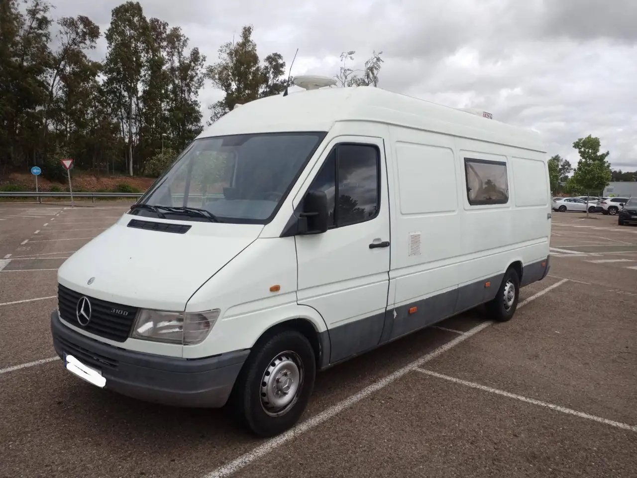 Mercedes-Benz Sprinter Ch.DCb. 310 D 4025mm/3500kg, foto 2