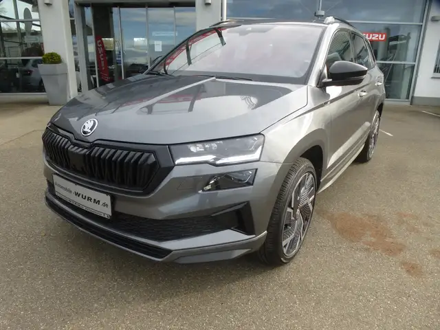 Skoda Karoq Sportline 4x4*AHK*NAVI*LED-Matrix*ACC*DCC*WSH*