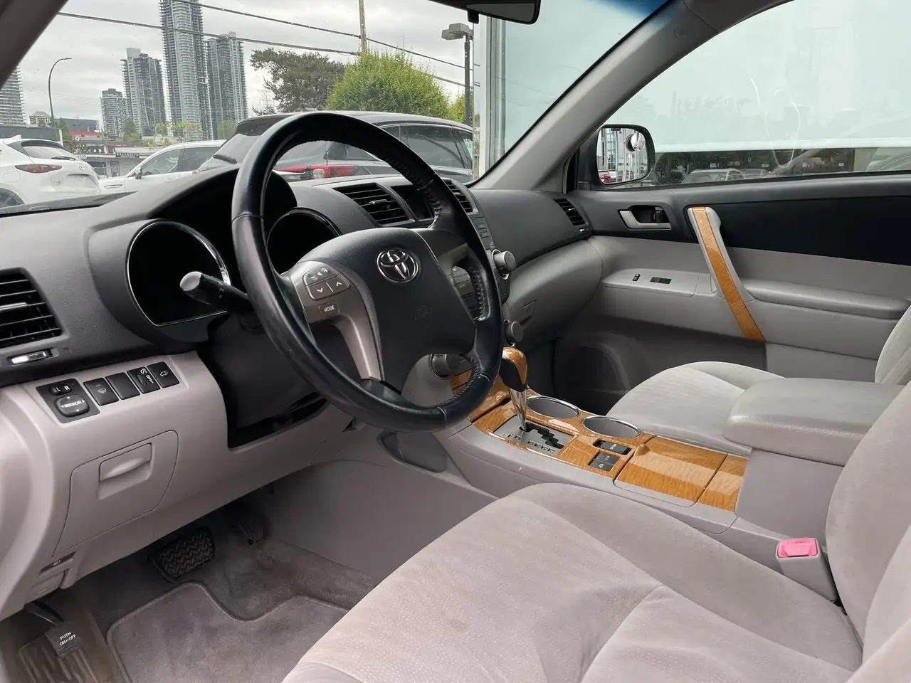 Toyota Highlander photo Toyota Highlander