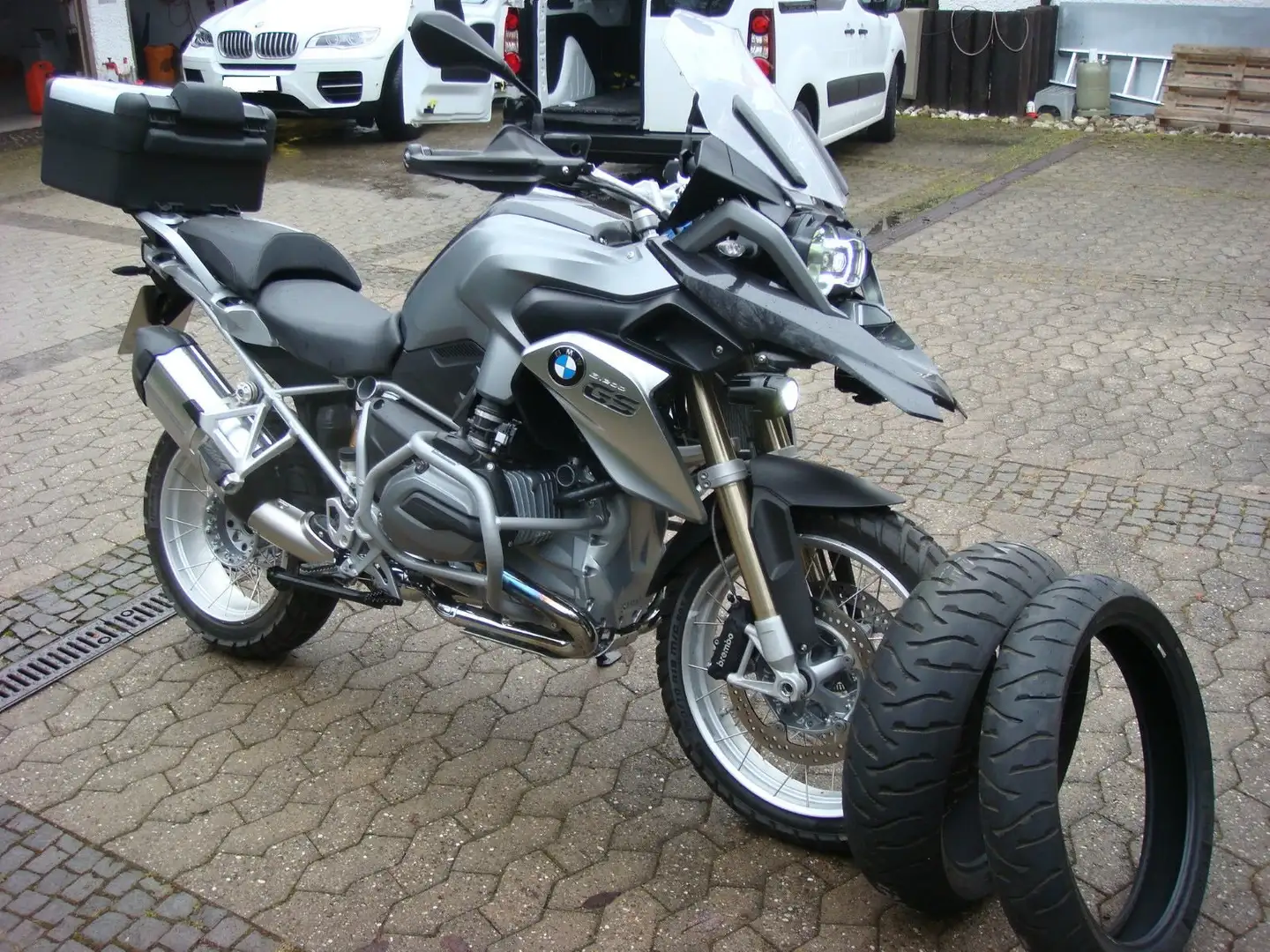 BMW R 1200 GS LC Silver - 1