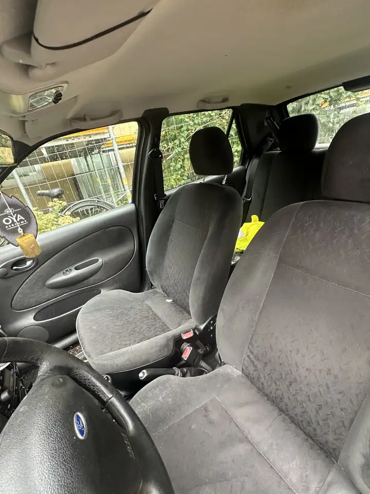 Ford Fiesta Futura 2, foto 6