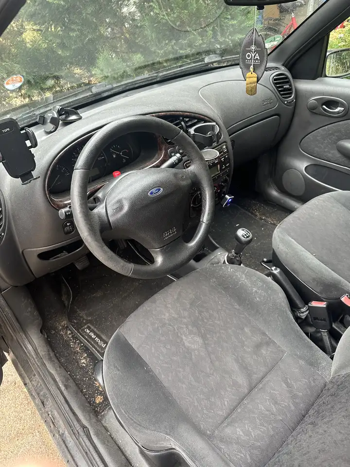Ford Fiesta Futura 2, foto 5