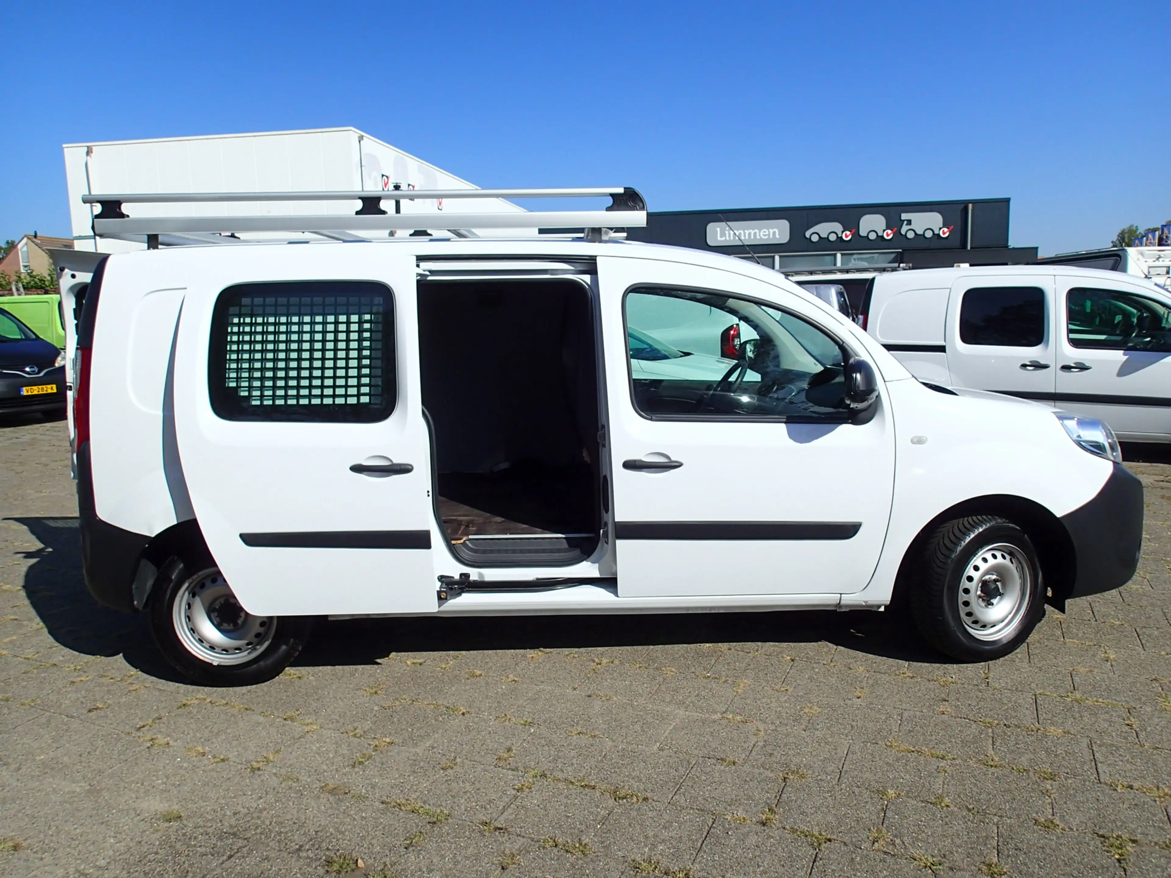 Renault Kangoo 1.5 Blue dCi 95 Comfort Maxi — photo 9