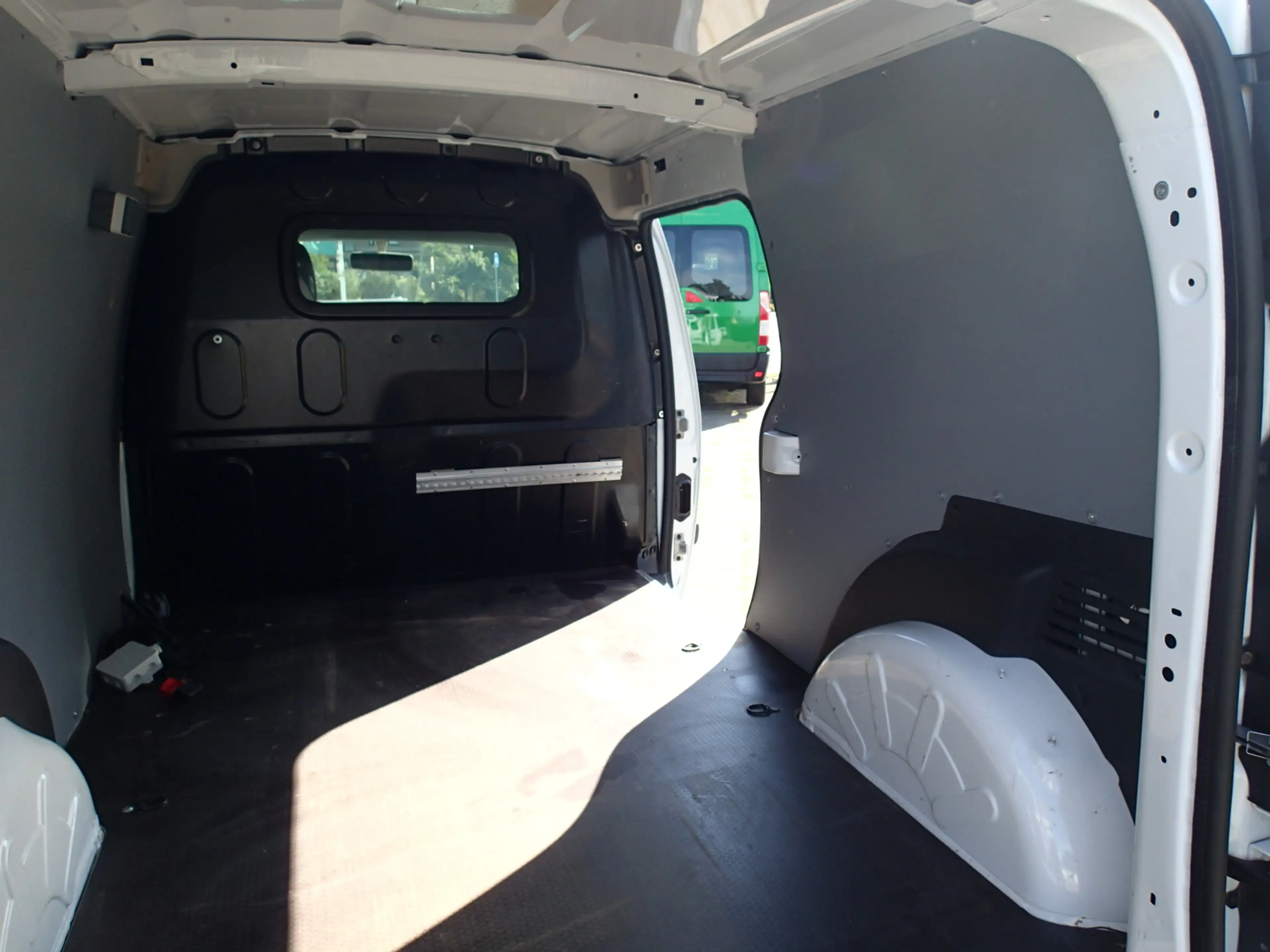 Renault Kangoo 1.5 Blue dCi 95 Comfort Maxi — photo 13