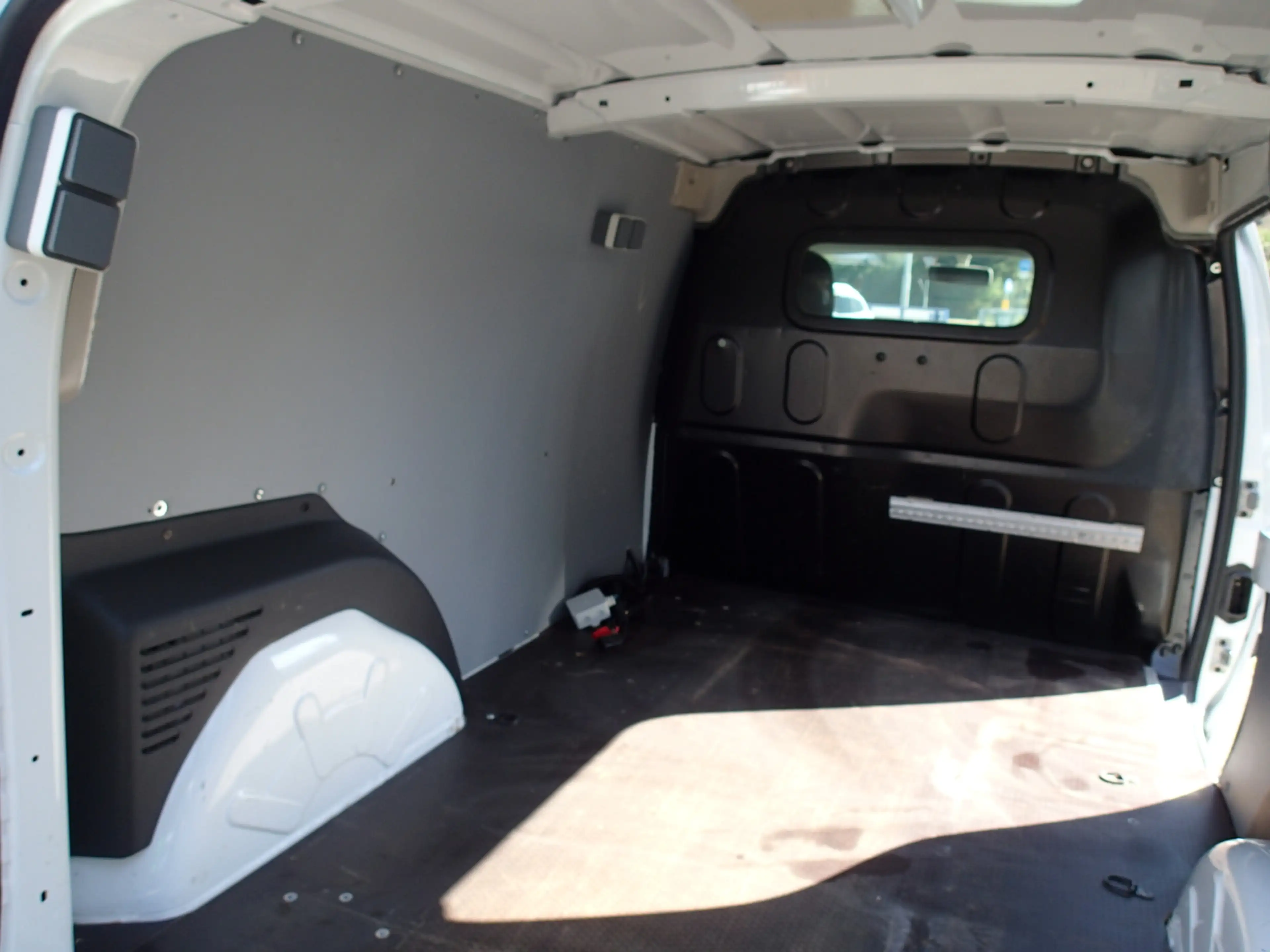 Renault Kangoo 1.5 Blue dCi 95 Comfort Maxi — photo 12