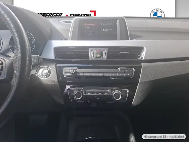 BMW X1 view 8